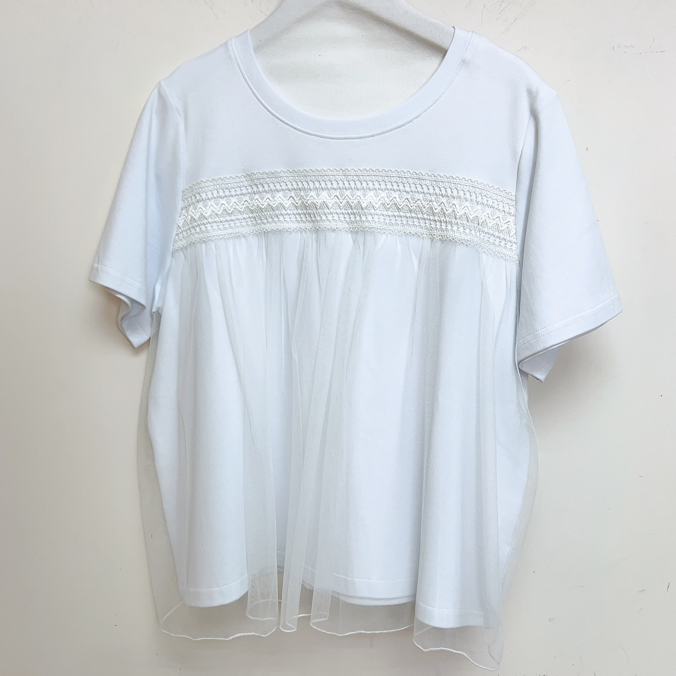 刺繡蕾絲網紗拼接棉質上衣 (胸42-46 腰46-50 長24吋) 37146 #2407clo