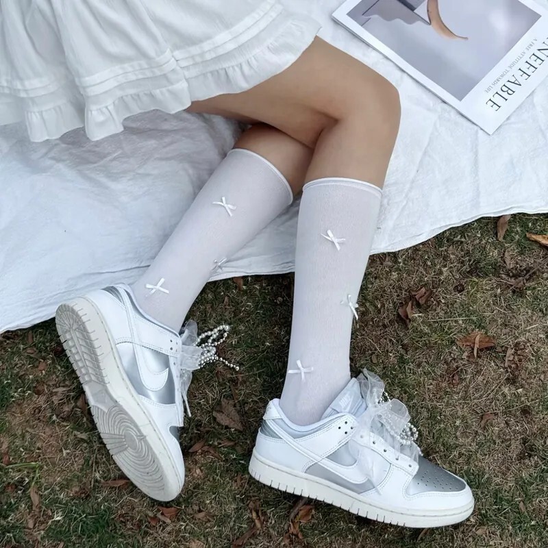 海外連線預定（張員瑛同款）女鞋 NIKE DUNK LOW 'Metallic Platinum Summit White' 白銀 緞帶 芭蕾舞 低筒 休閒鞋【IB7311-001】