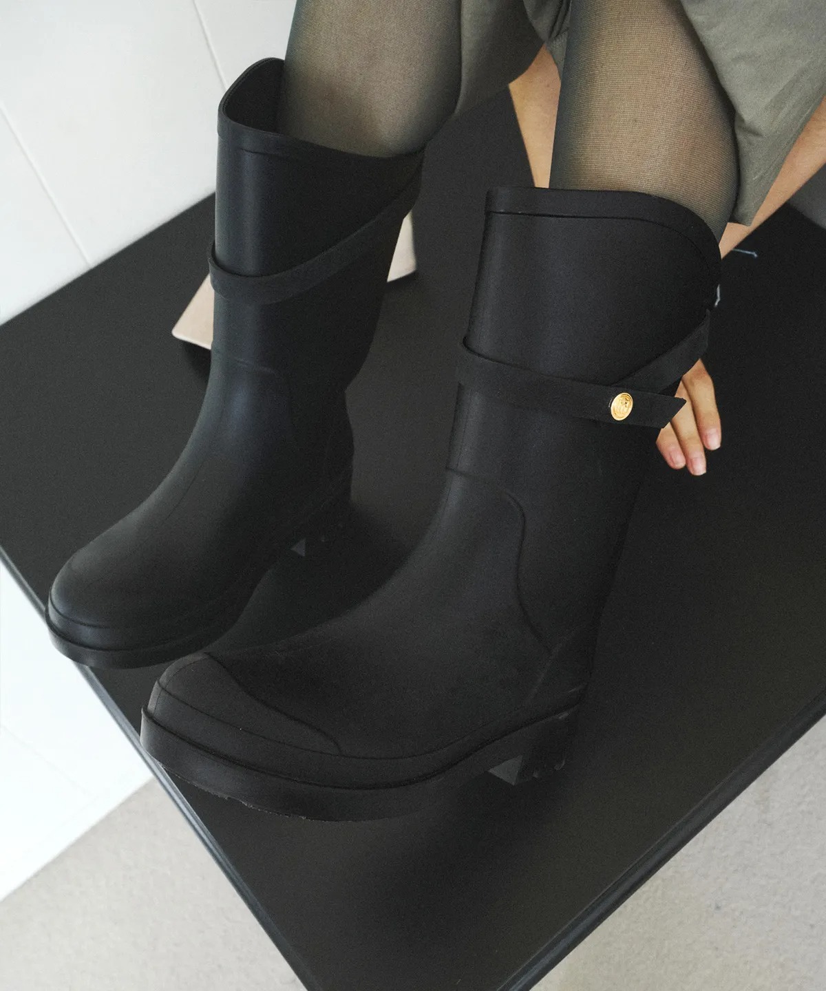MONGDOL Buckle Strap Rain Boots Middle