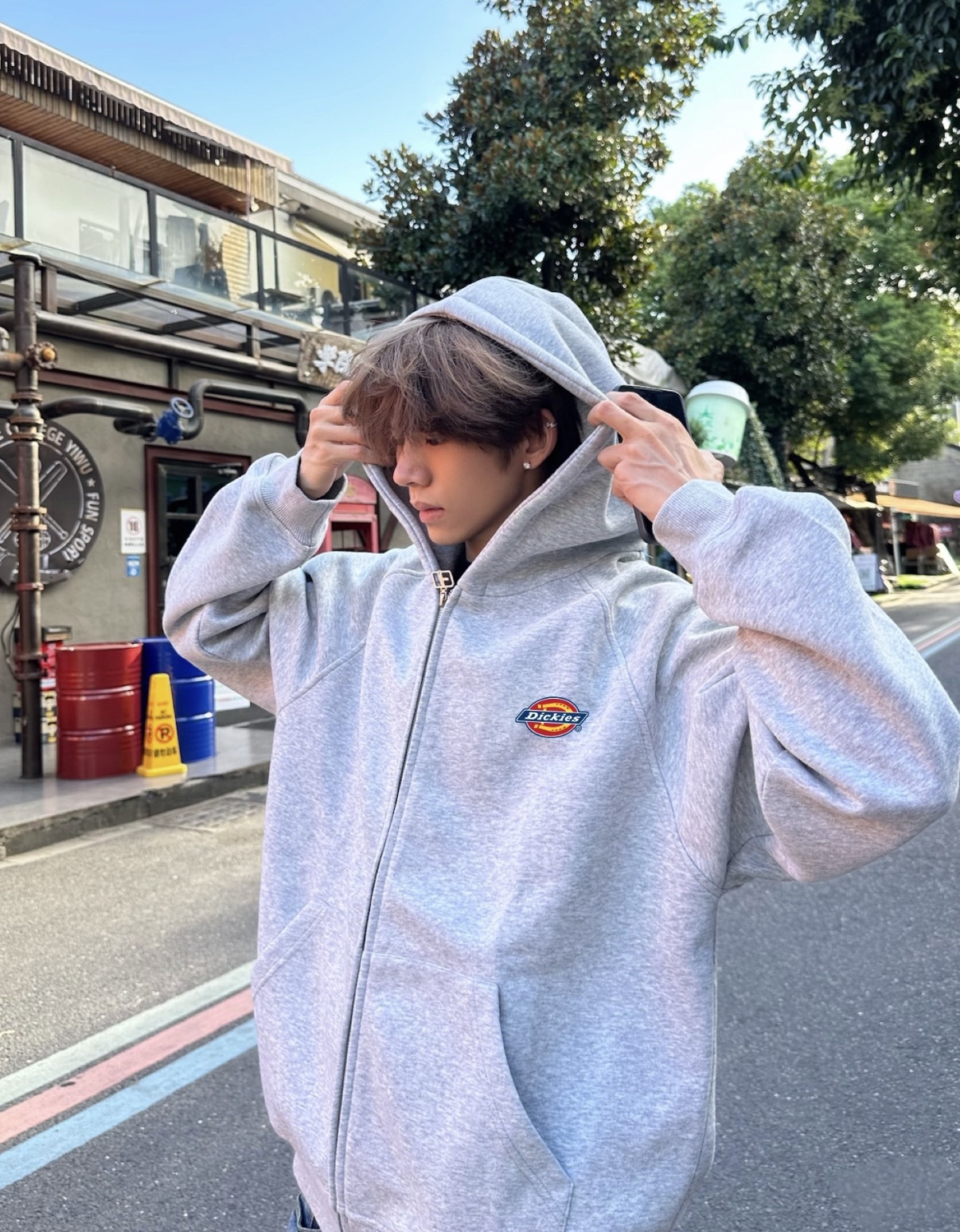 <衣櫃裡那件最百搭的外套!!>DICKIES 美式復古學院風 刺繡logo連帽外套 四色