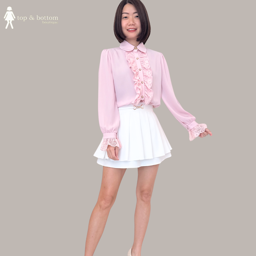 BUCKLE FRONT SHORT PLEATED SKIRT