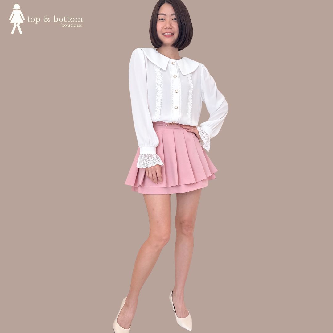 BUCKLE FRONT SHORT PLEATED SKIRT