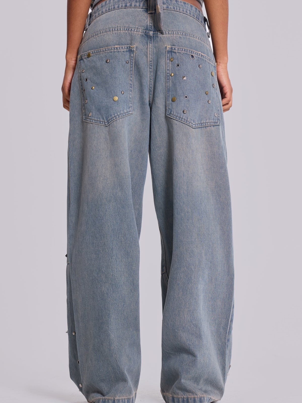 JADED LONDON 滿版鉚釘 低腰寬鬆直筒牛仔褲 Bolted Studded Colossus Jeans JWL4849