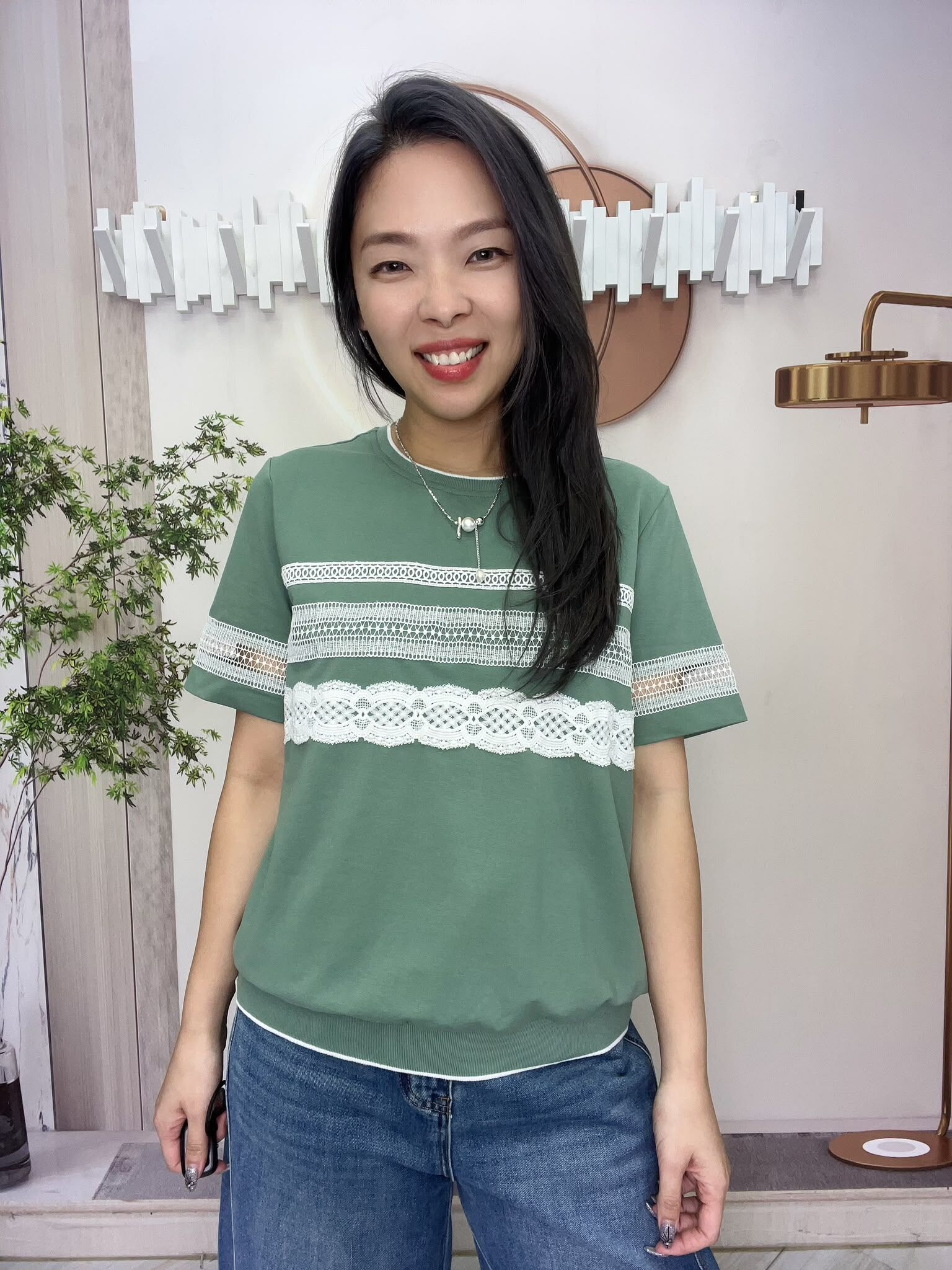 Comme 牌子拼Lace 布top~182T