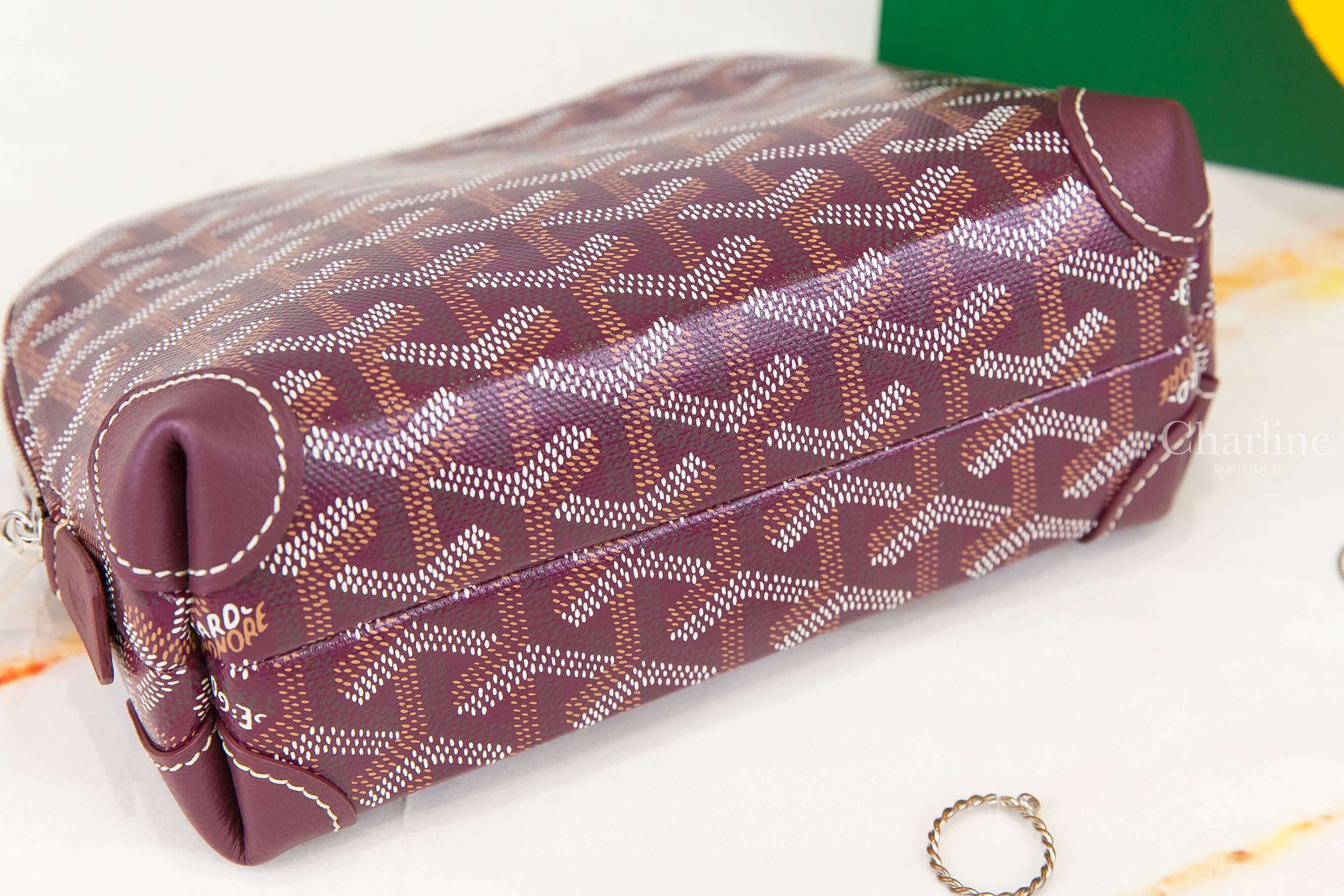 Goyard Vendôme Cosmetic Pouch 勃根地酒紅色帆布小牛皮黃色內裡拉鍊化妝包-Charline Boutique 精品代購