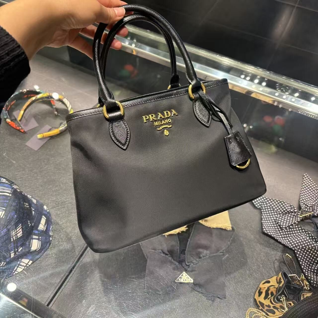 【預購】Prada S072433 小號手提包 (黑色)