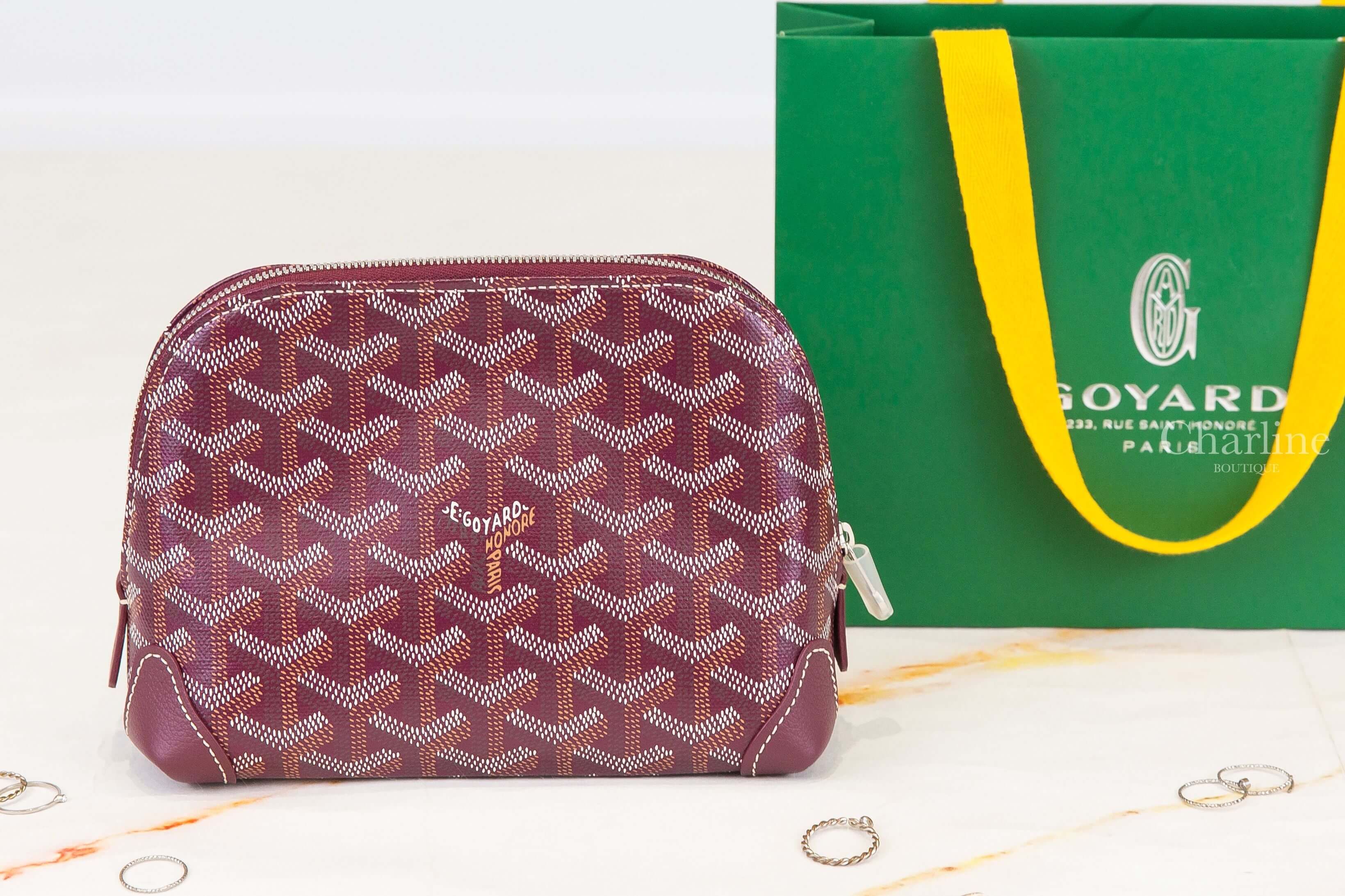 Goyard Vendôme Cosmetic Pouch 勃根地酒紅色帆布小牛皮黃色內裡拉鍊化妝包-Charline Boutique 精品代購