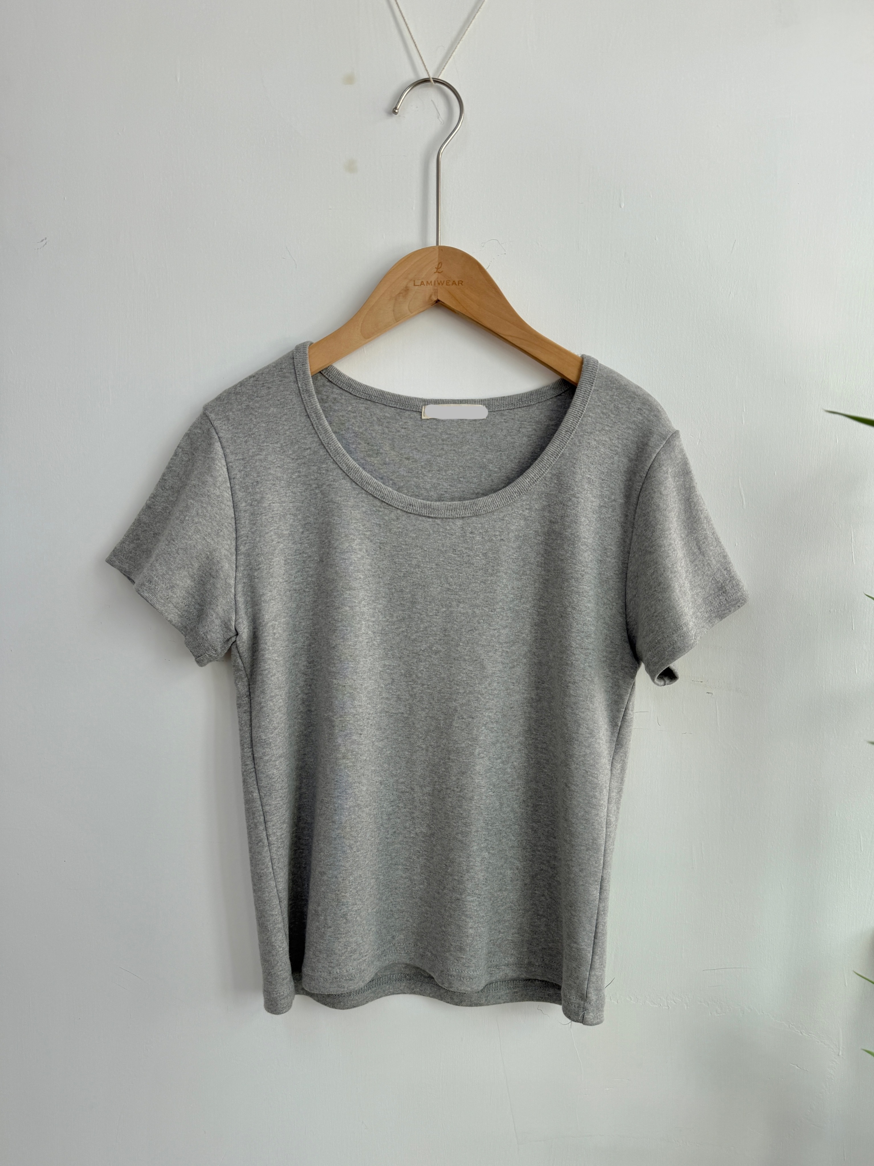 棉質素色圓領TEE