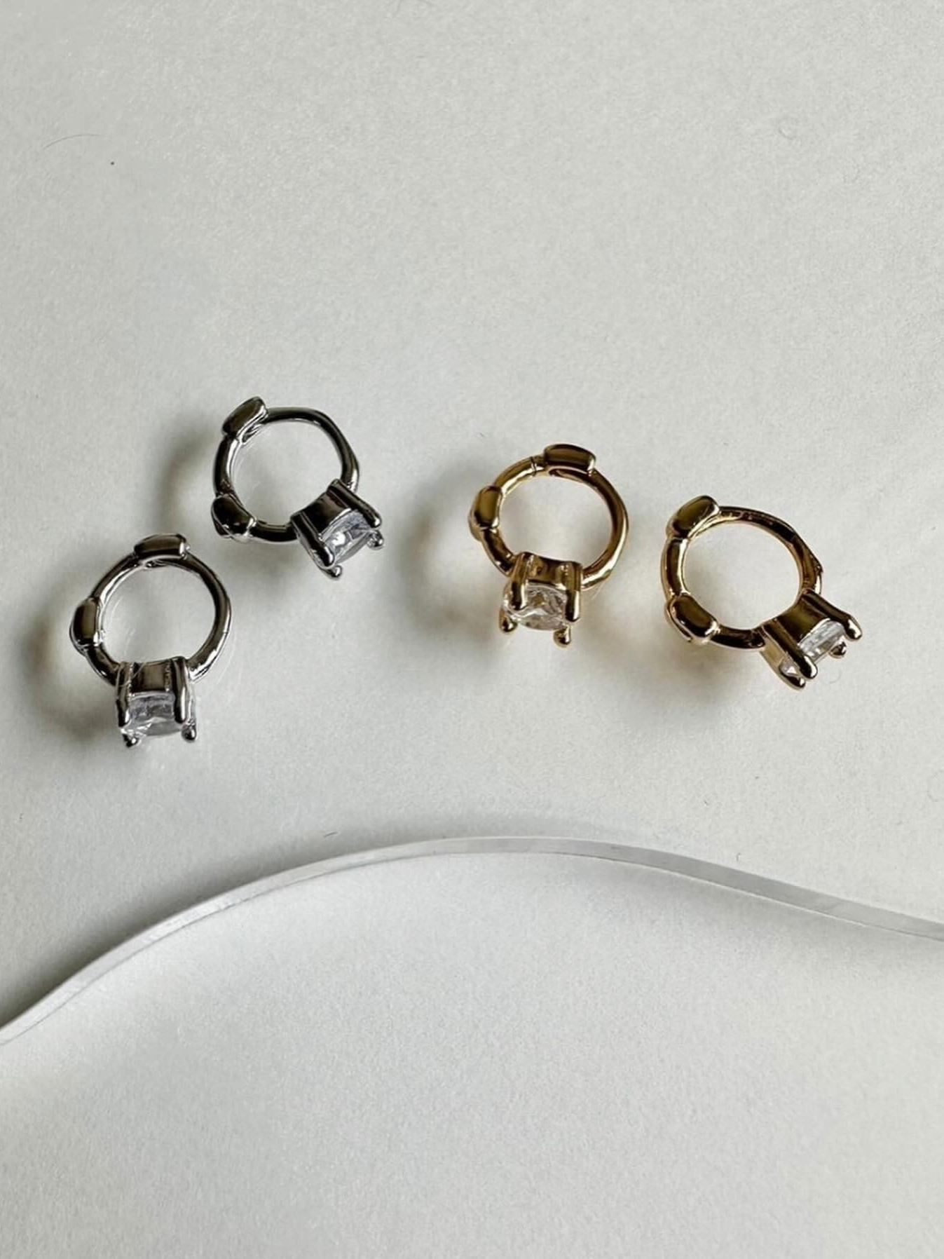 S925 little stone hoop pierce