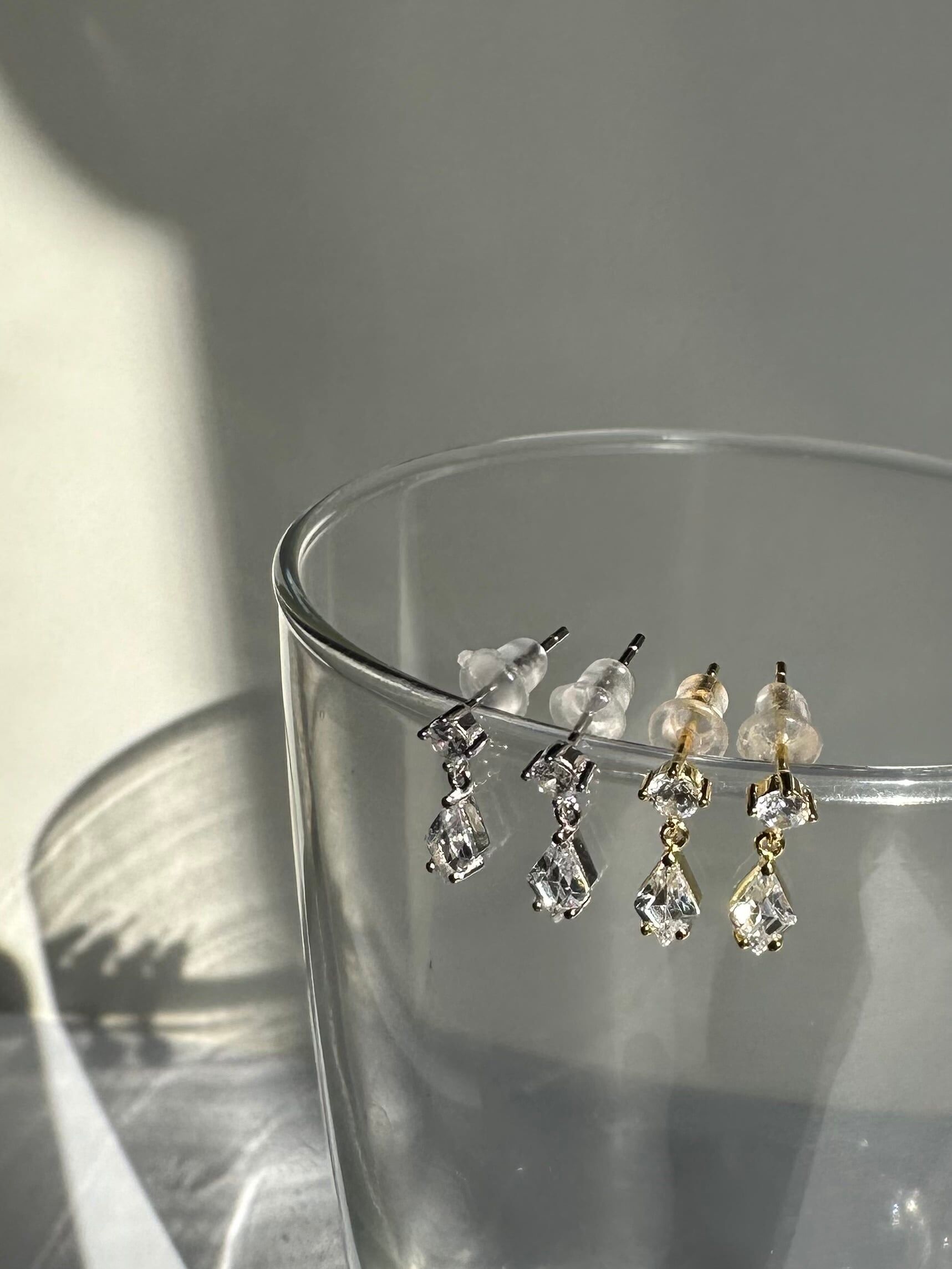 S925 tiered crystal pierce