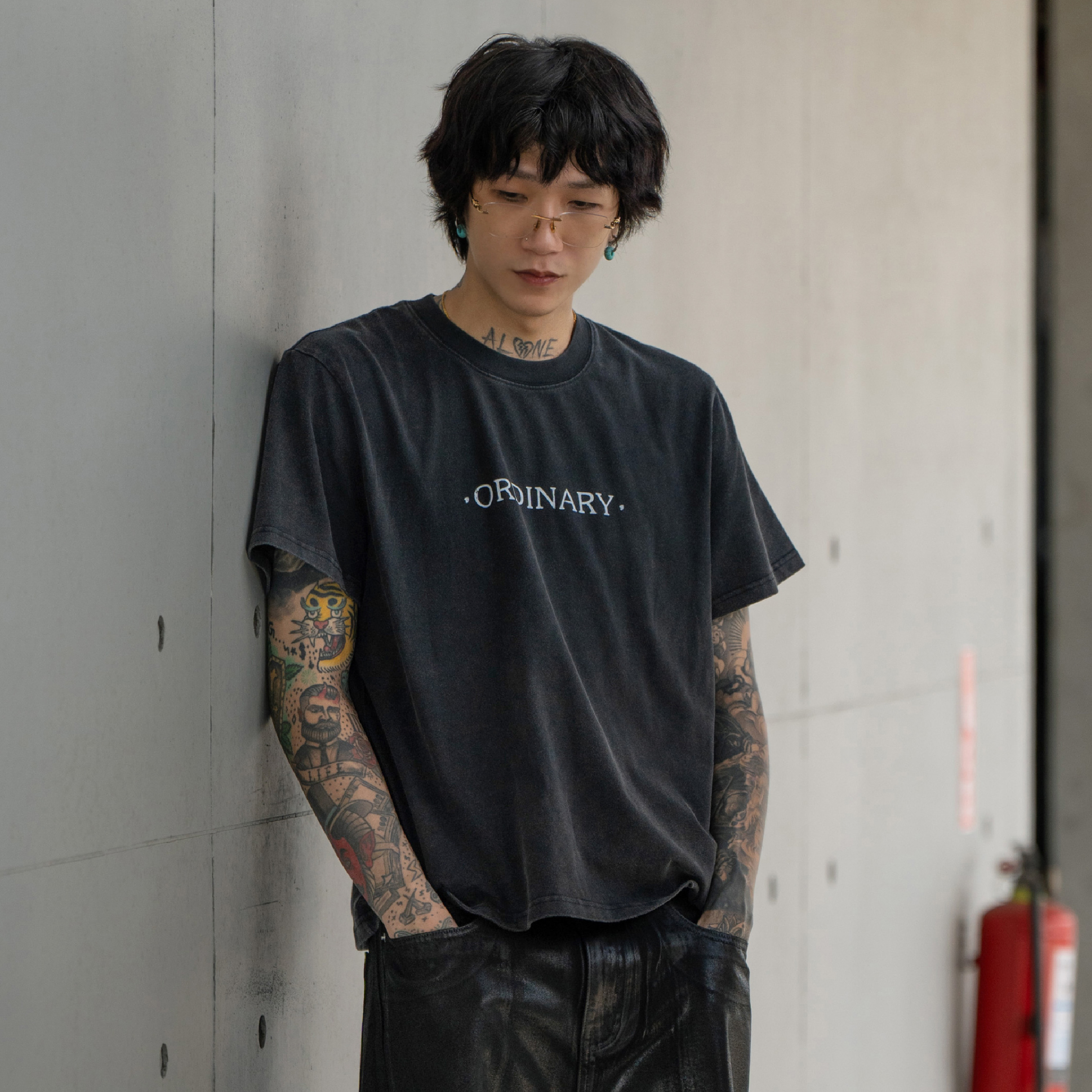 ORDINARY Closer Tee 短版 照片短Tee
