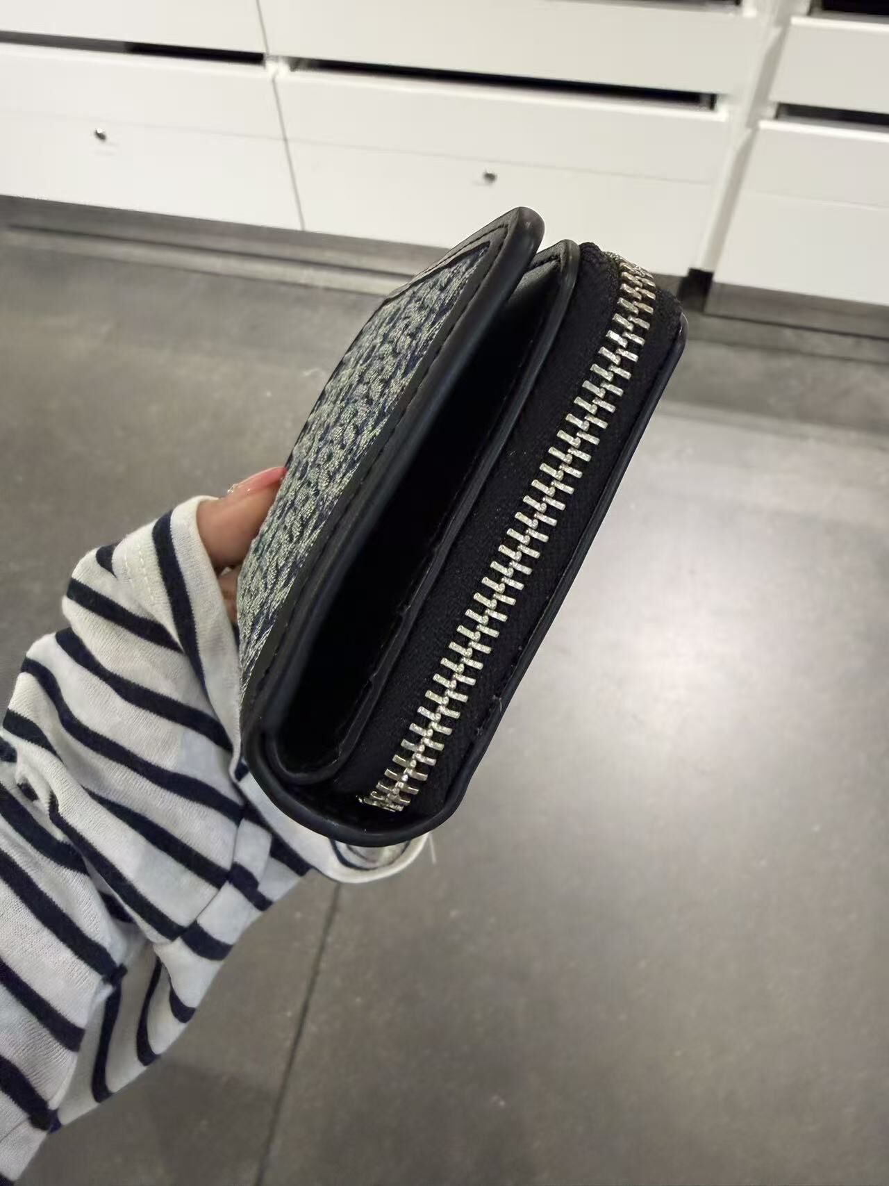 【直播】Marc Jacobs LX072435 LOGO 花紋銀包