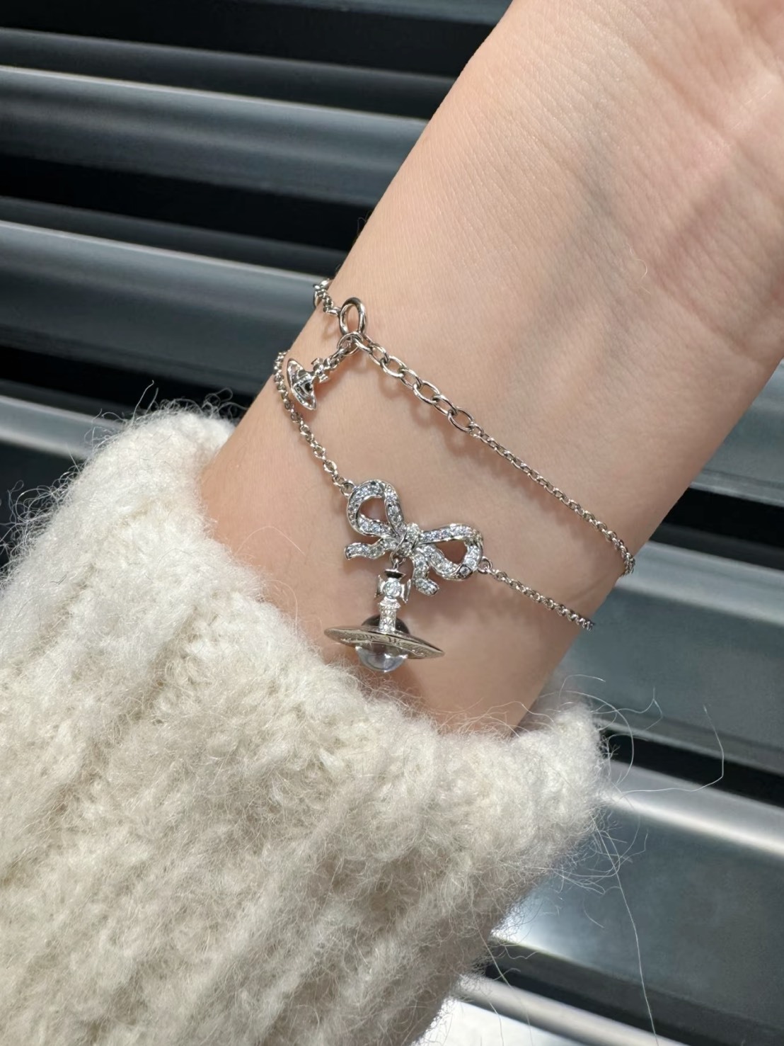 VIVIENNE WESTWOOD 西太后 OCTAVIE帶鑽 蝴蝶結 土星 手鍊 女款 二色