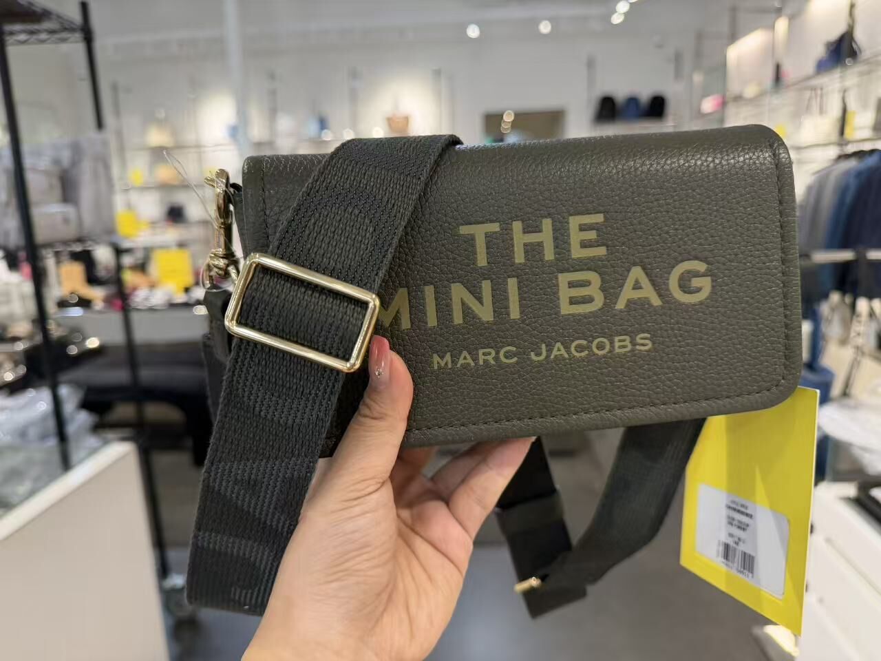 【直播】Marc Jacobs LX072443 斜咩包(深綠色)