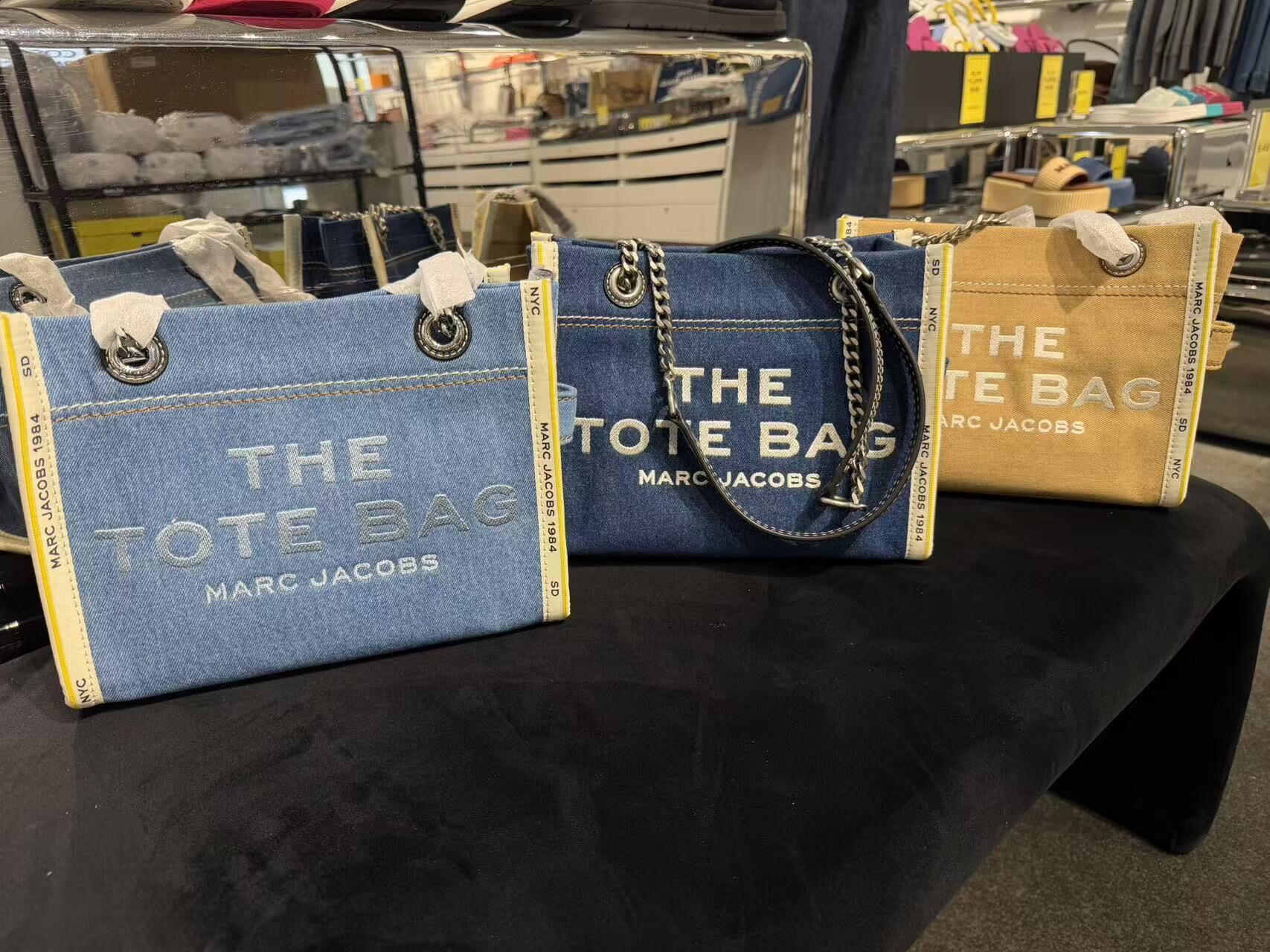 【直播】Marc Jacobs LX072445 The Denim Chain 小號托特包