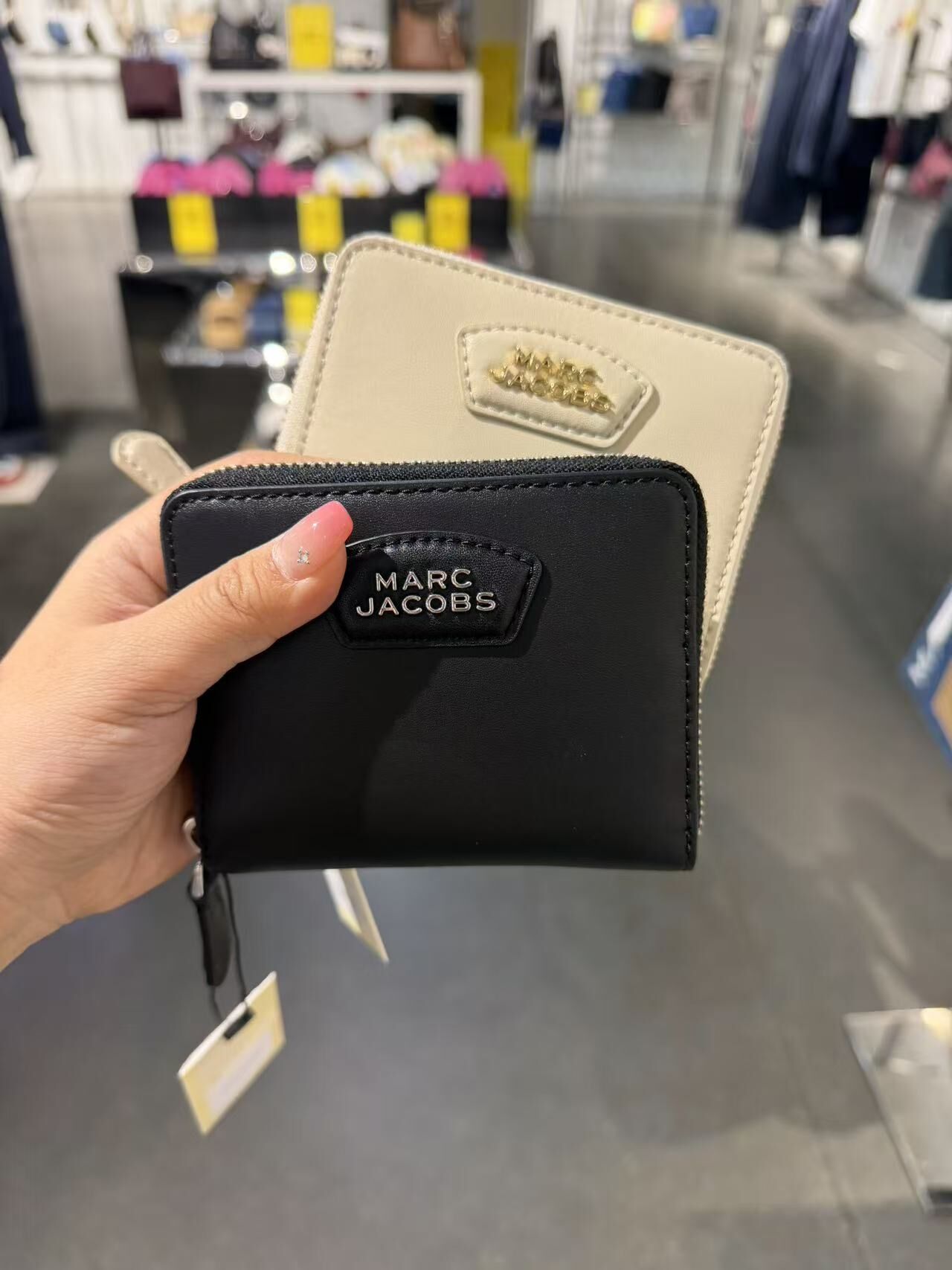 【直播】Marc Jacobs LX072448 拉鏈款銀包