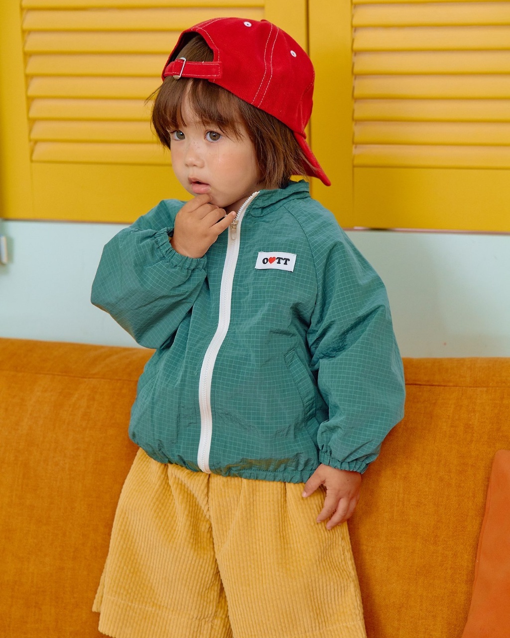 正韓秋OOTT BeBe 兩色格紋小標風衣外套