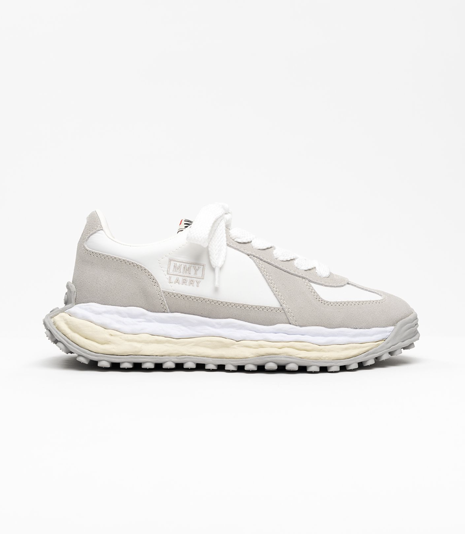 [Instock] MIHARA Larry OG Sole Mix Material Low-top Sneaker | A14FW703