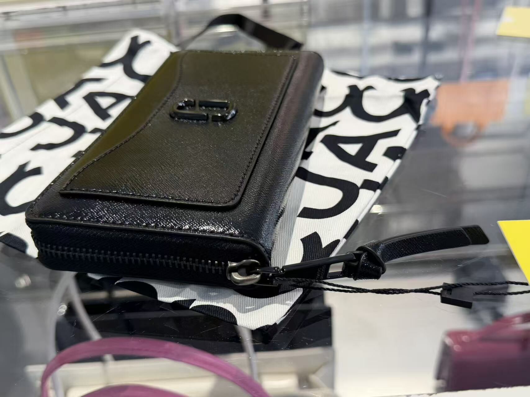 【直播】Marc Jacobs LX0724110 全拉鏈長銀包 (黑色)