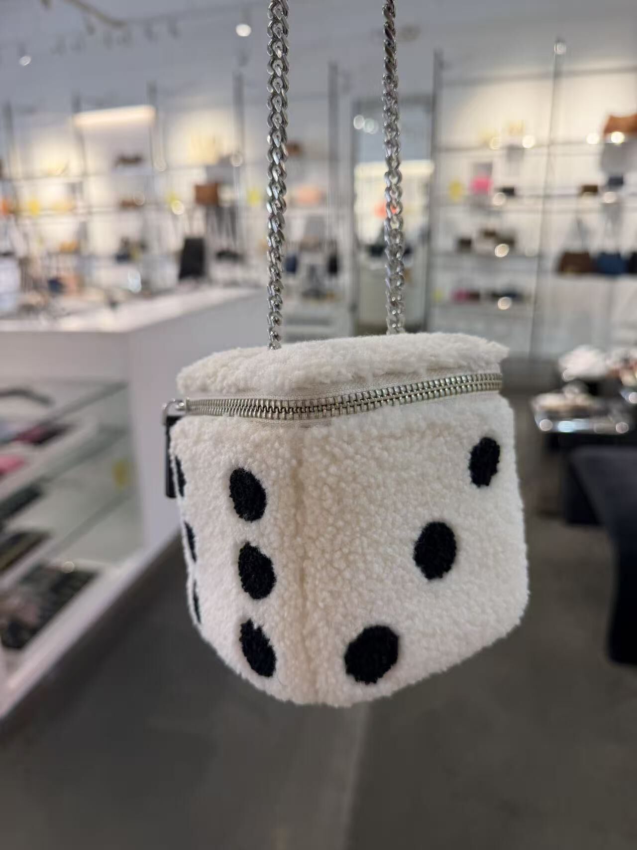 【直播】Marc Jacobs LX072466 骰子造型斜背包