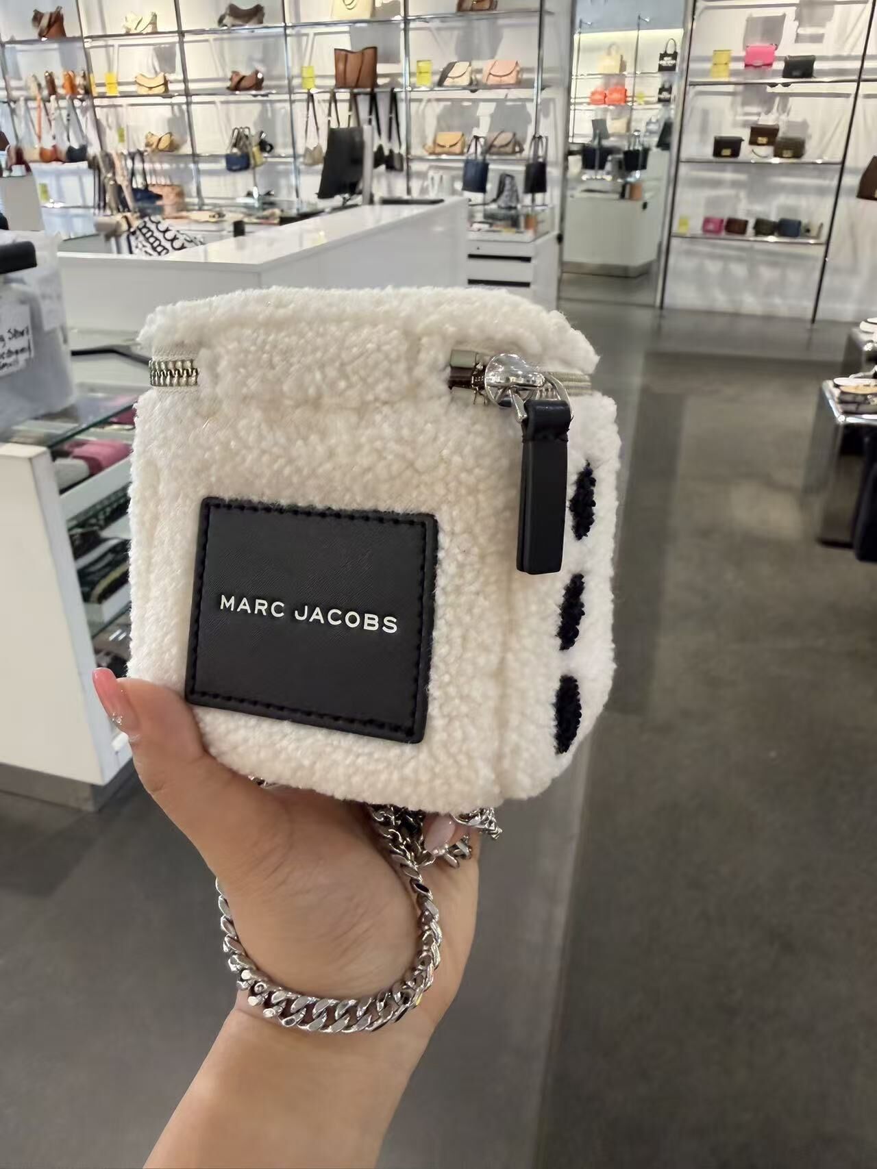 【直播】Marc Jacobs LX072466 骰子造型斜背包