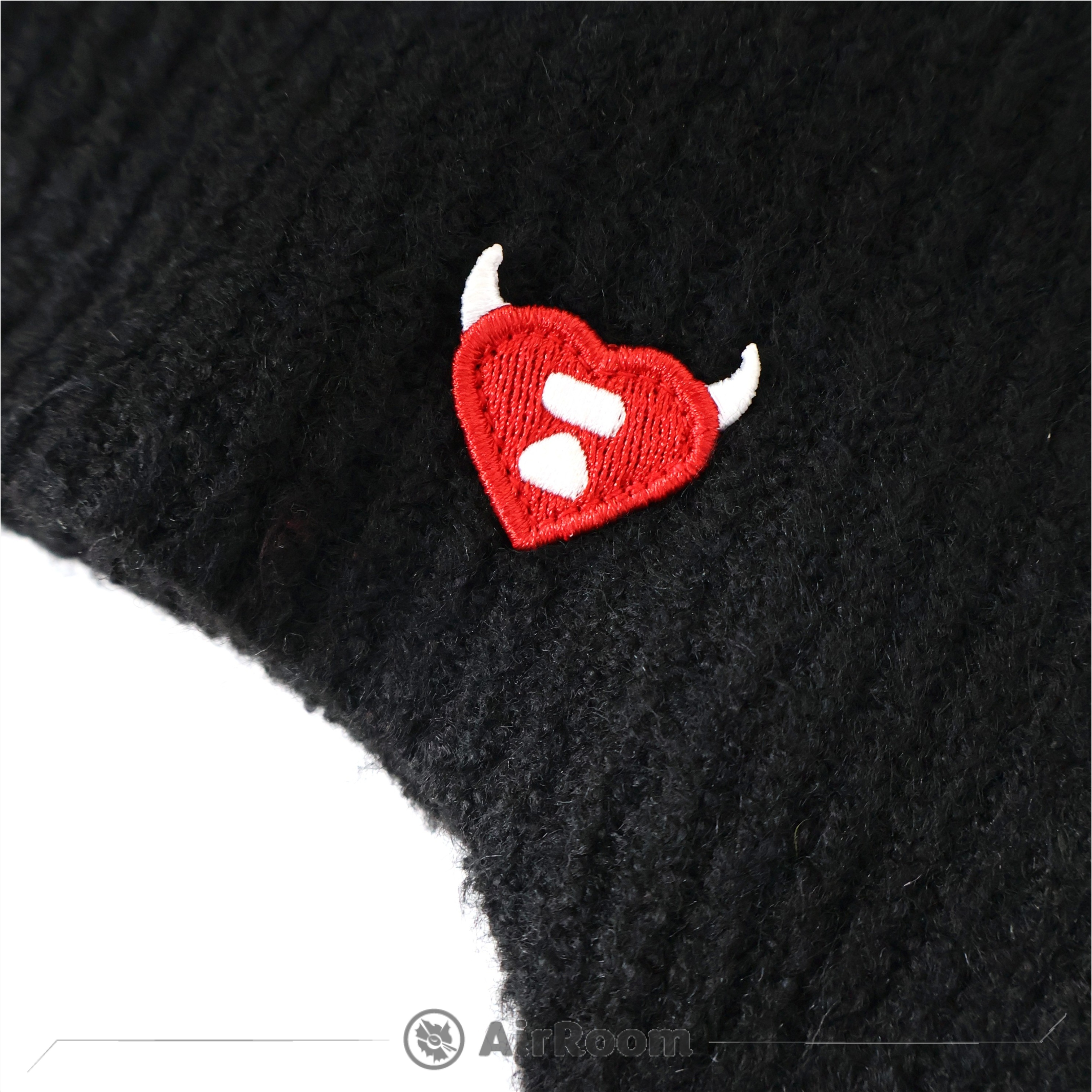 2026AW APEE X BABYMONSTER 聯名 愛心 惡魔角 毛帽