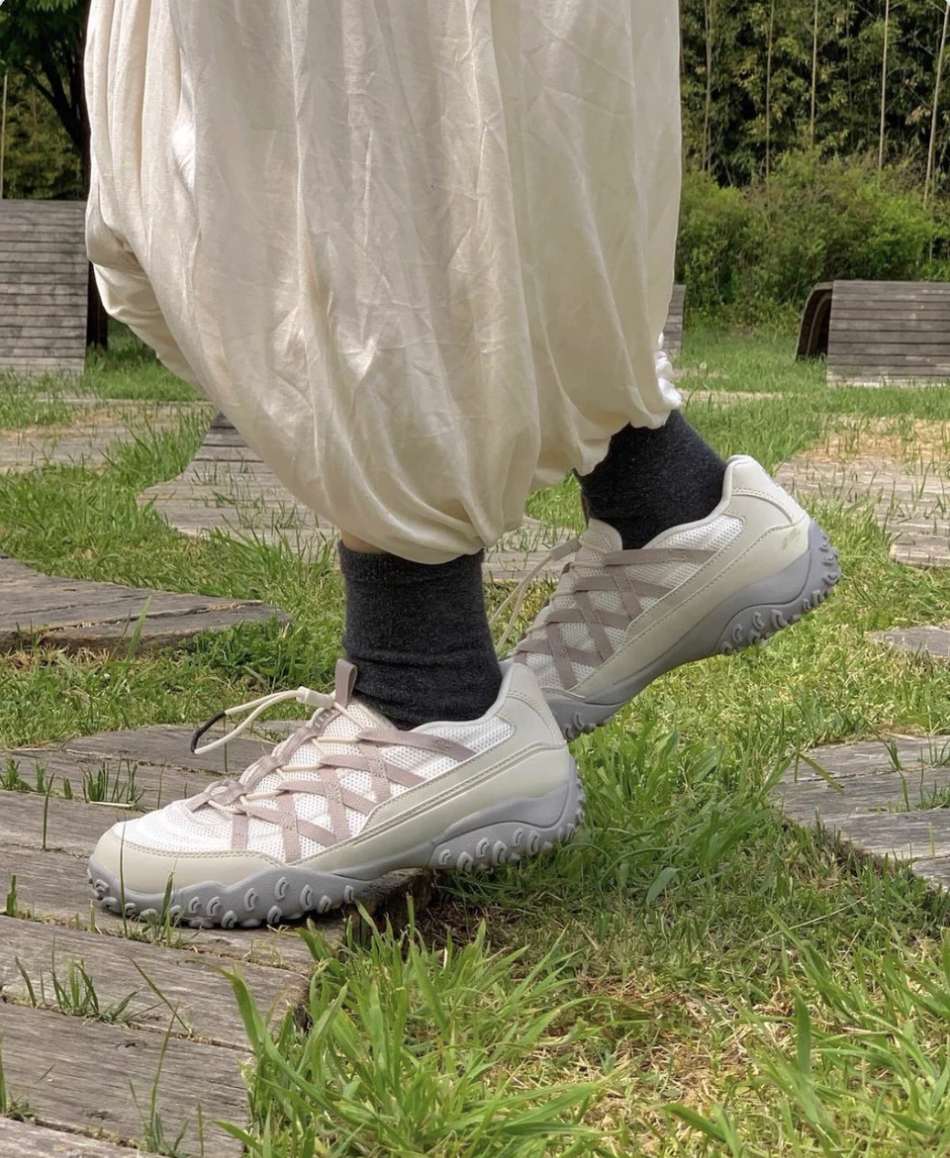 韓國 FILA Echappe Lace 中性芭蕾風運動鞋,清貨貨品,不設退換（K267 BR289）