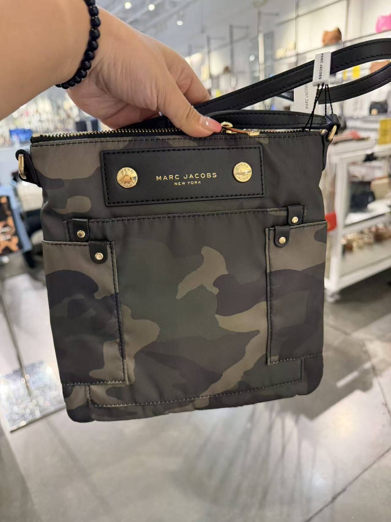 【直播】Marc Jacobs LX0724132 迷彩尼龍斜咩包