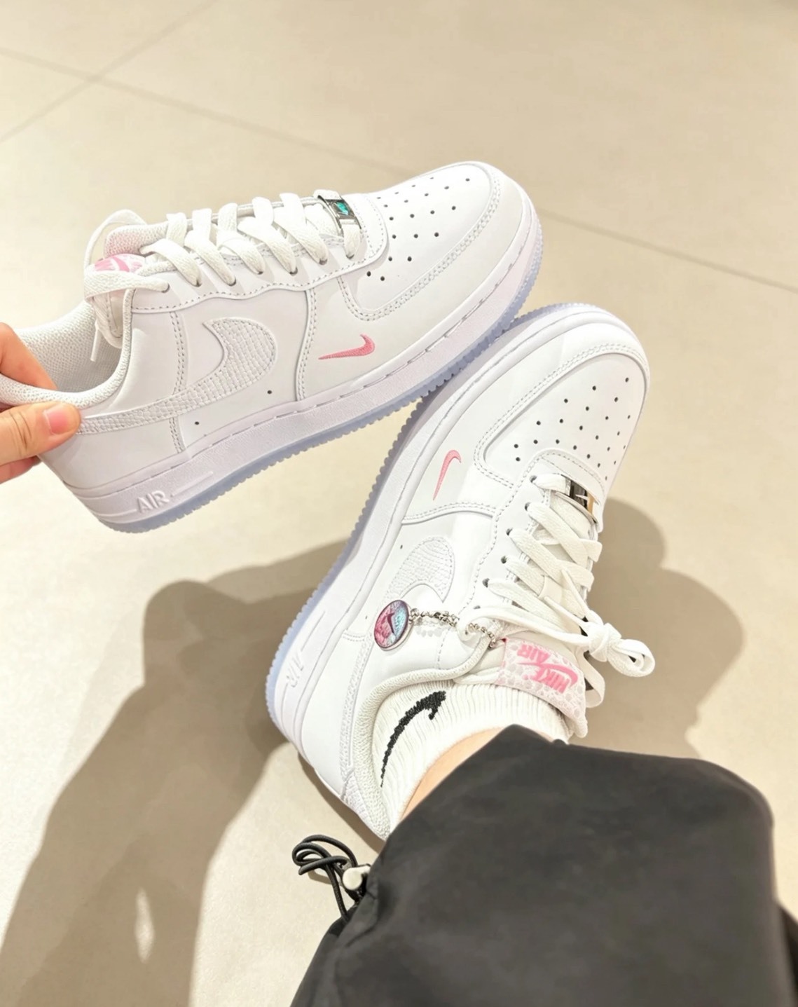 【預購】Nike Air Force 1  白色 果凍底  小勾 粉勾 女鞋 IV4453-100