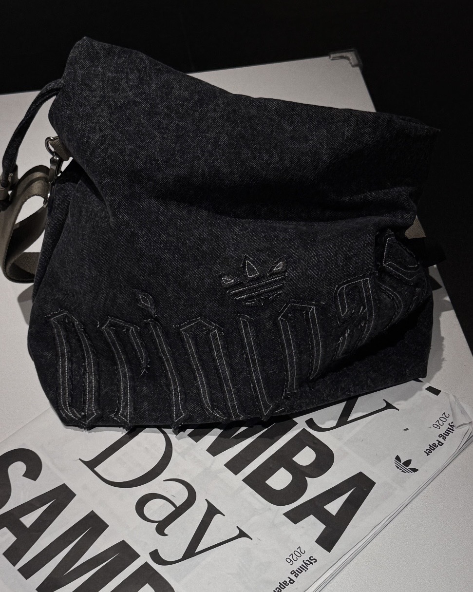 ADIDAS HARDCORE SWAG 水洗灰 炭灰 黑灰 刷舊 復古 歌德字 束口包 斜背包 側背包 單肩包 大容量 KX0560 / 預購