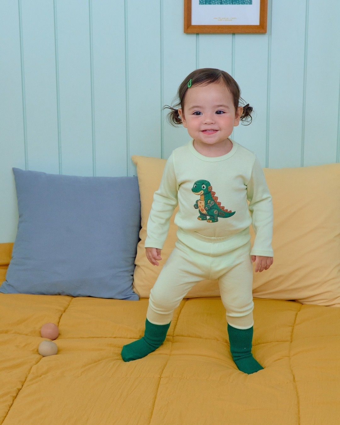 OOTT BEBE Robot Dino Easywear