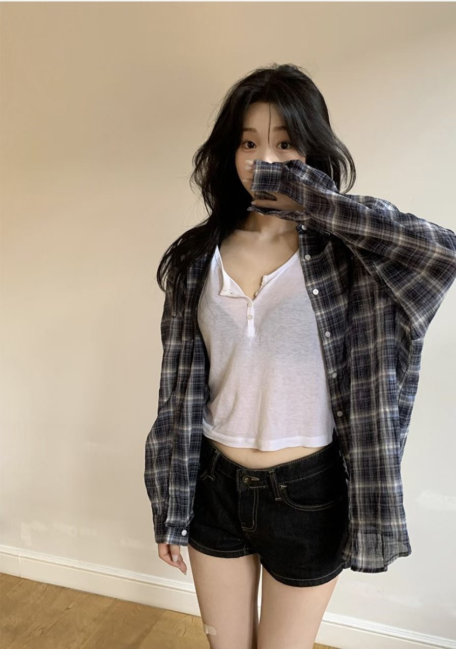深藍色牛仔迷你短褲