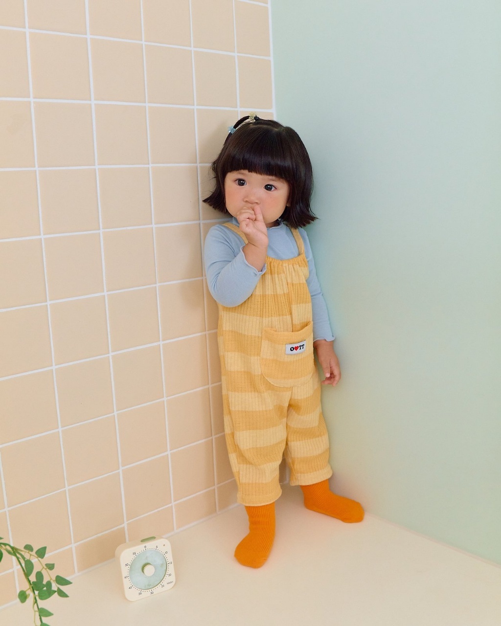 正韓秋OOTT BeBe 三色大口袋橫條背帶褲