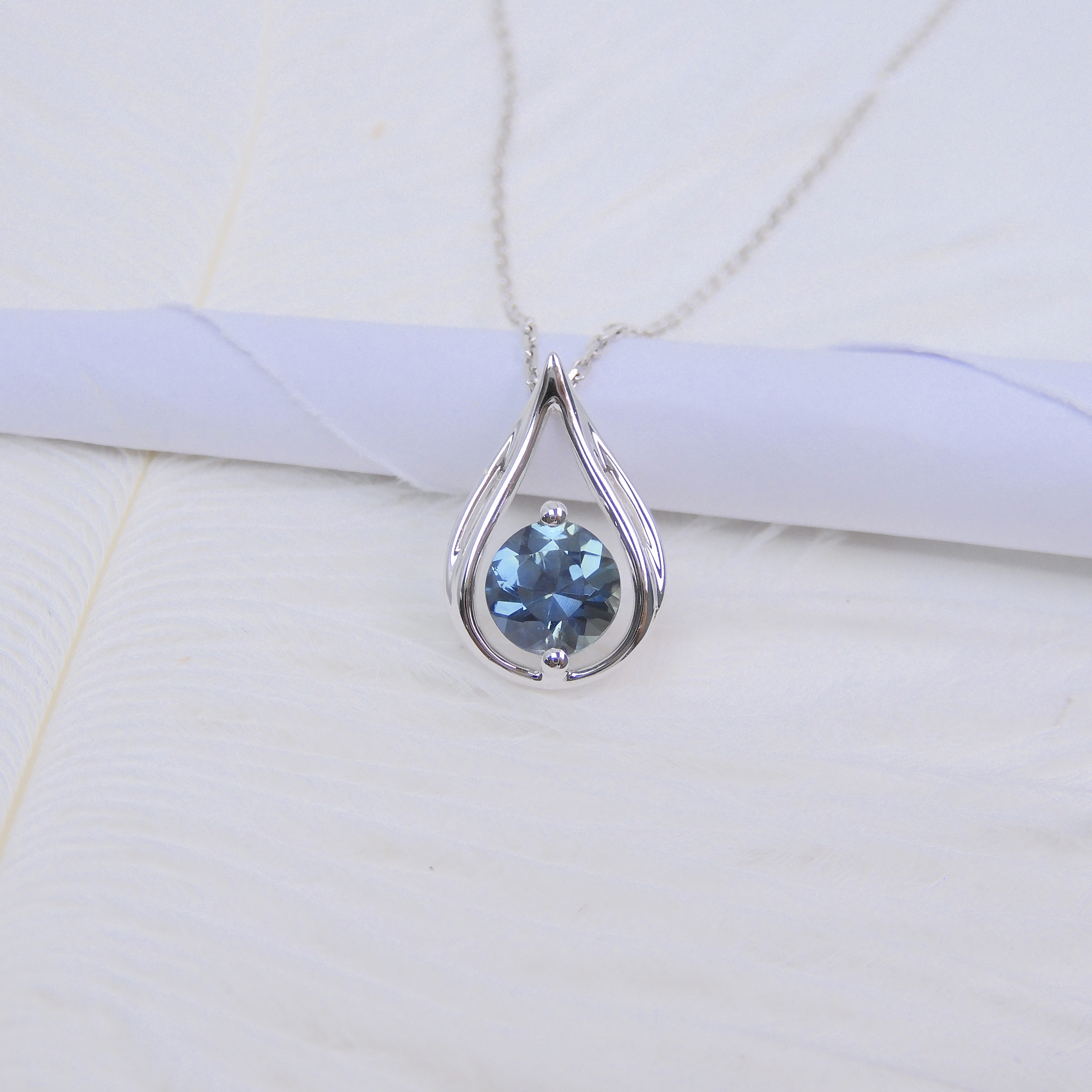 訂製 18K金 0.88ct Teal 藍寶石項鏈 (配證書)