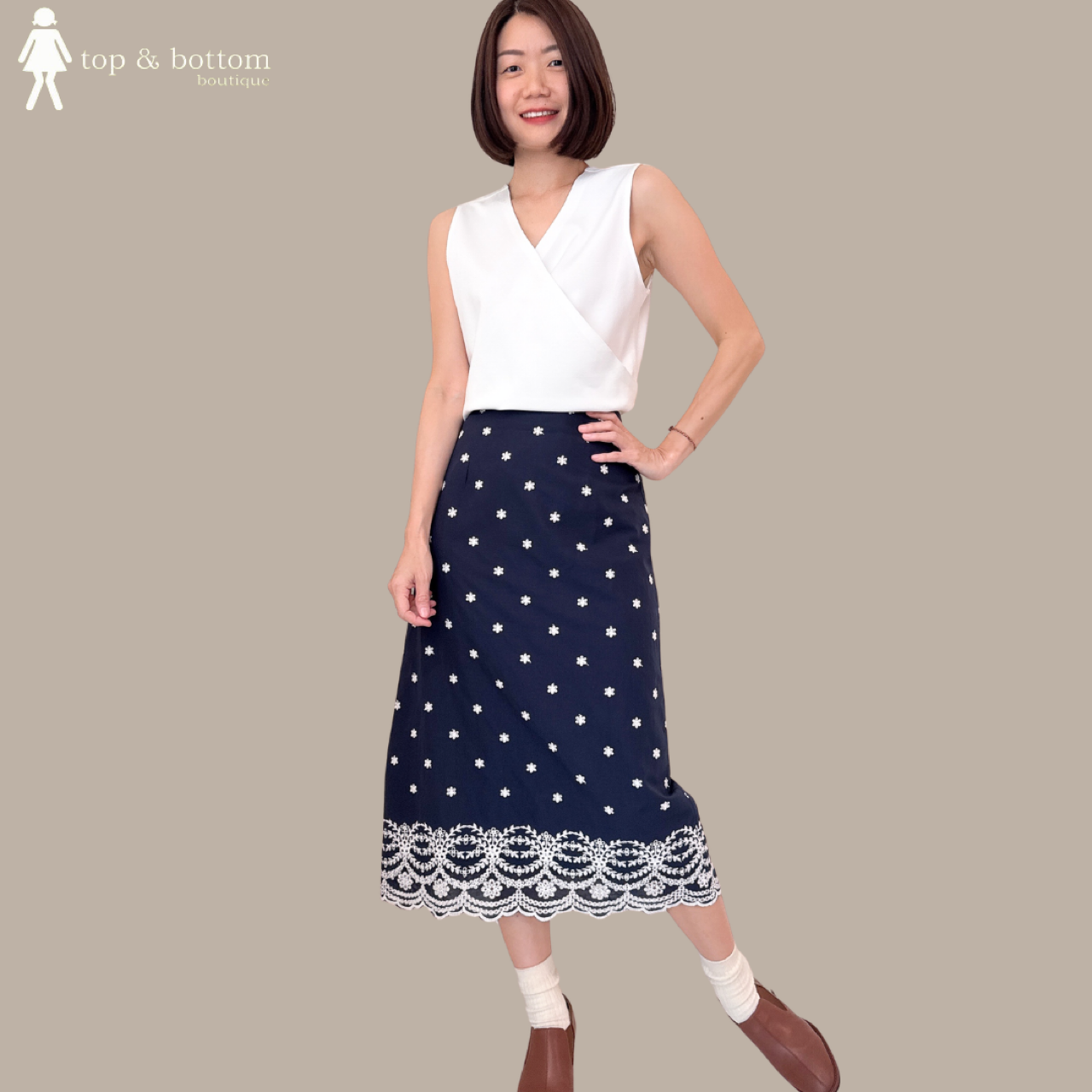 HIGH WAISTED EMBROIDERY DETAILED PENCIL SKIRT