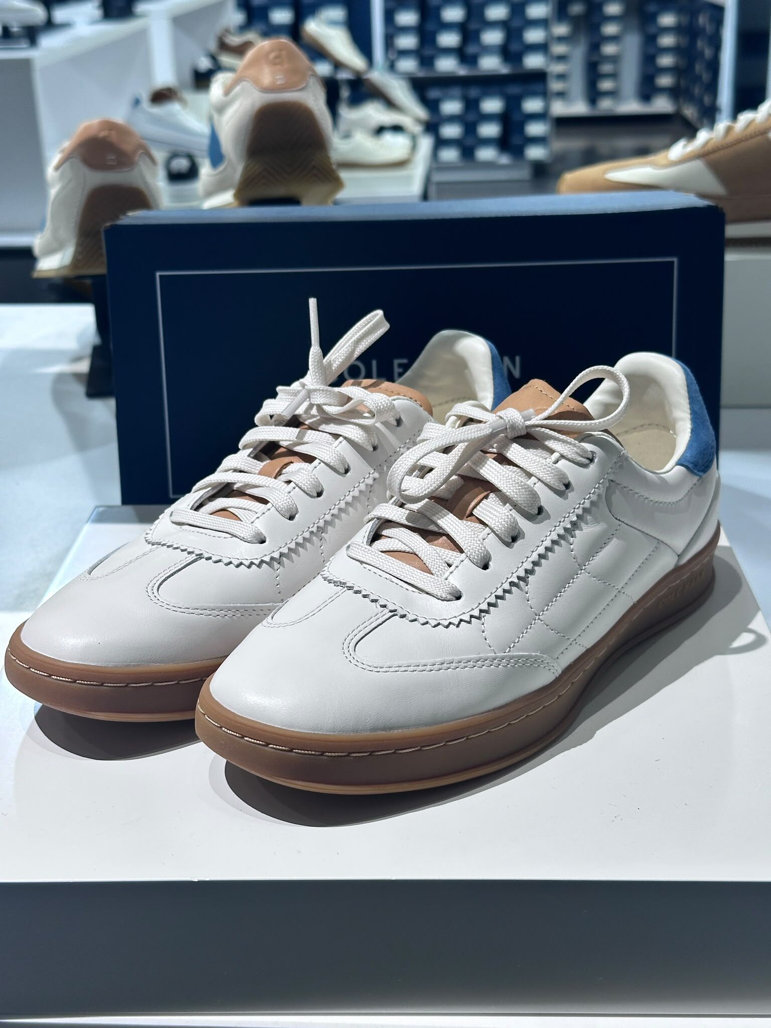 UN10 Cole Haan 女裝 白色橡膠底運動鞋  (藍色鞋跟皮)  Grandprø Breakaway Sneaker