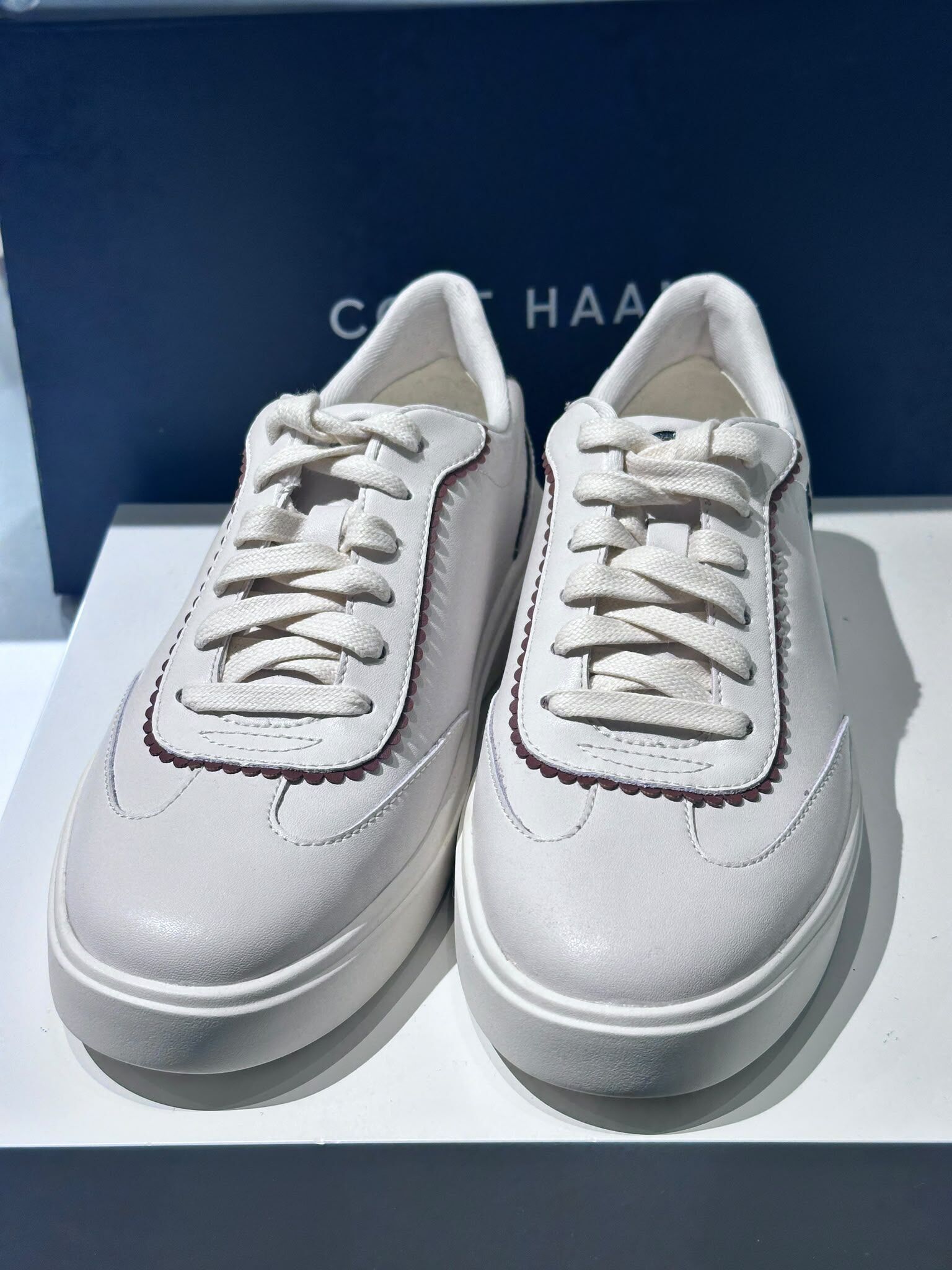 UN16 Cole Haan 女裝 象牙白色運動鞋 (黑色鞋跟皮) Grand Crosscourt Arlowe Sneakers
