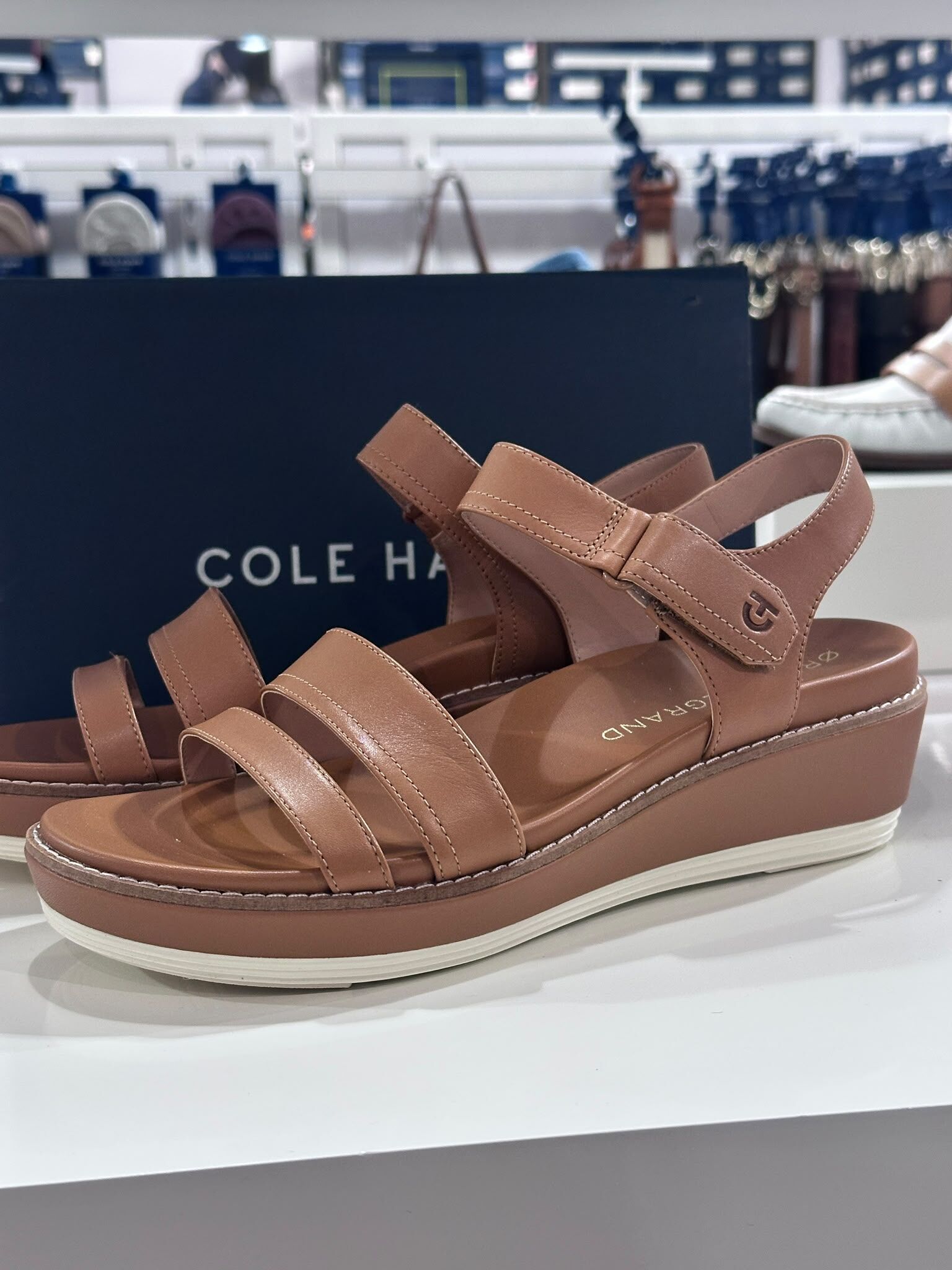 UN17 Cole Haan 女裝 卡其色皮涼鞋 OG Peyton Flatform Sandals