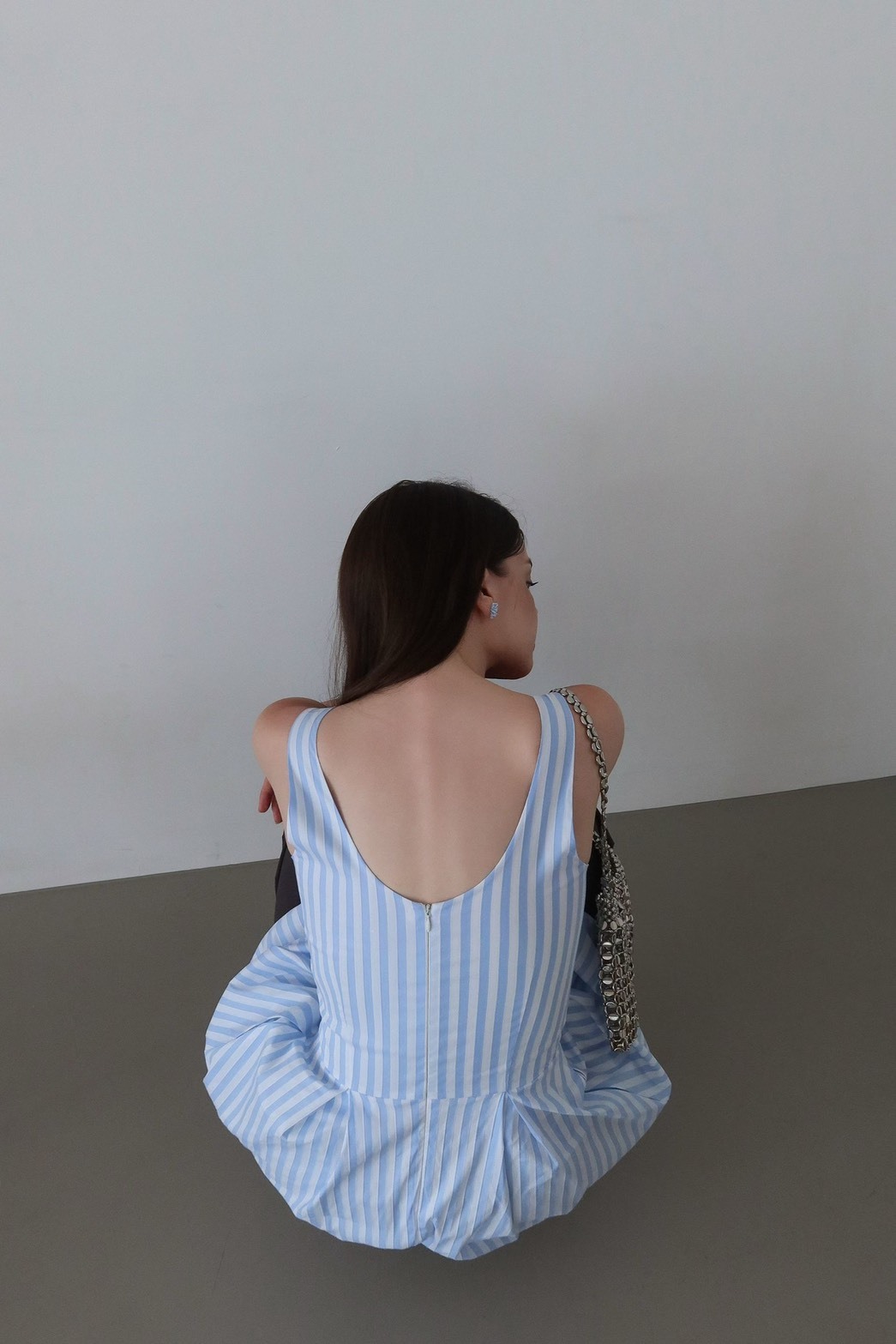 直條泡泡背心短洋裝