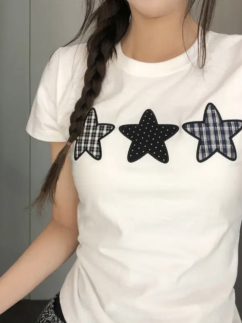 三粒格紋波點刺綉星星Tee