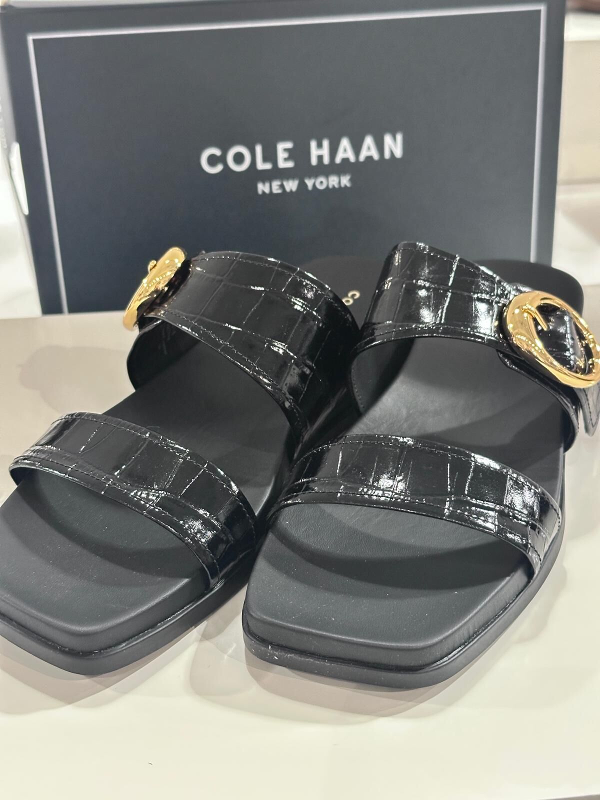 UN20 Cole Haan 女裝 黑色鱷魚紋皮 雙帶拖鞋 Oaklynn Double Band Footbed Sandals