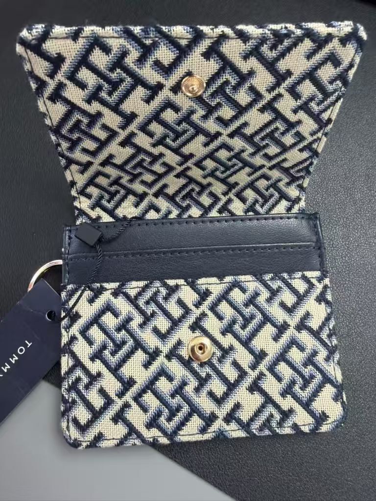 【現貨】Tommy hilfiger LX0725110  Monogram 小銀包 (深藍色花紋)