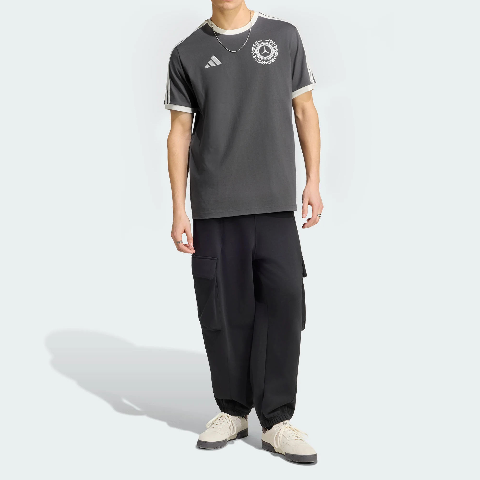 【代購】Adidas MERCEDES AMG PETRONAS FORMULA 1 TEAM SILVER ARROWS ICON Racing T Shirt Men's IB7013
