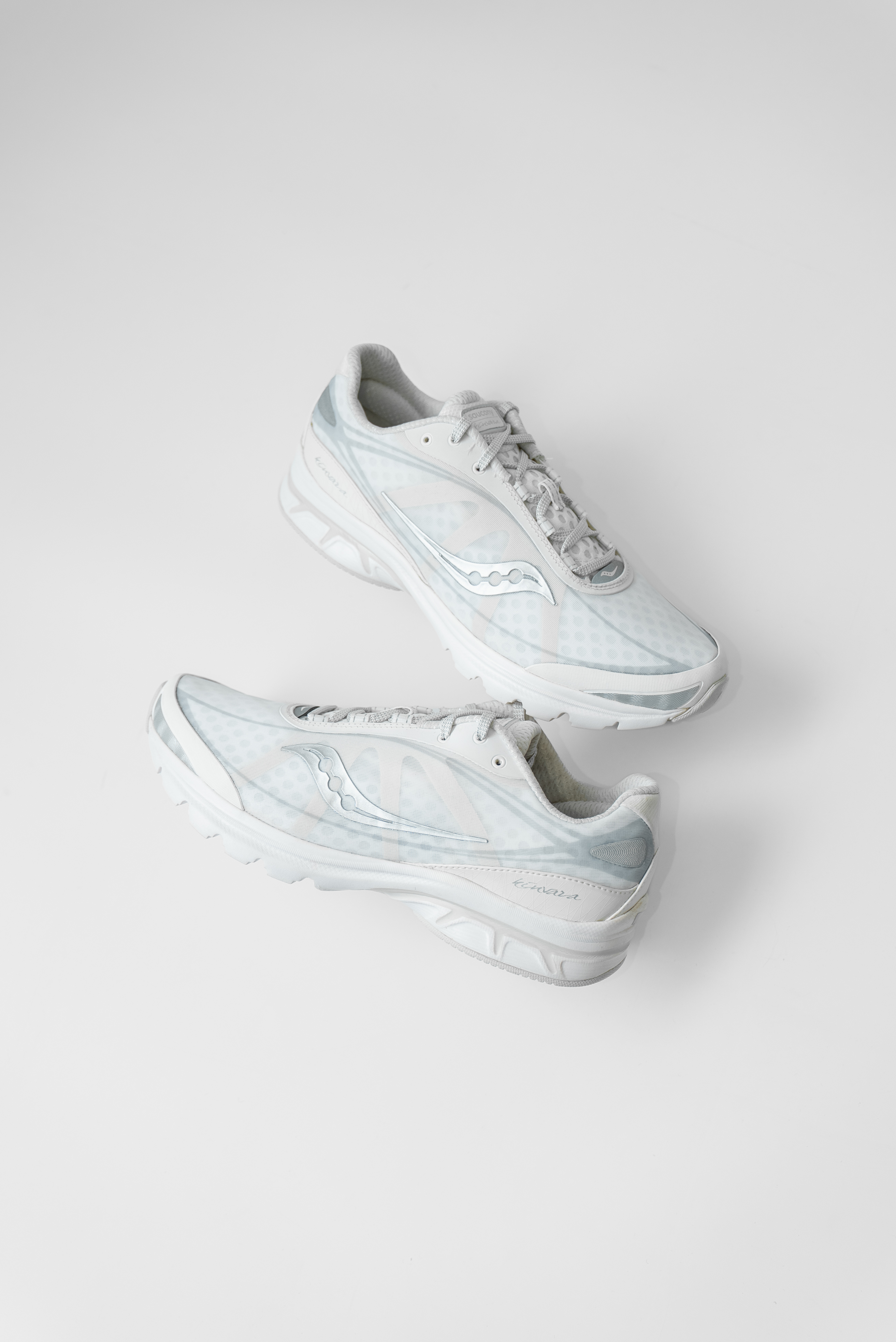 【Focus Store】現貨秒發 Saucony Kinvara 1 "White Silver" 白銀 S101650-1003
