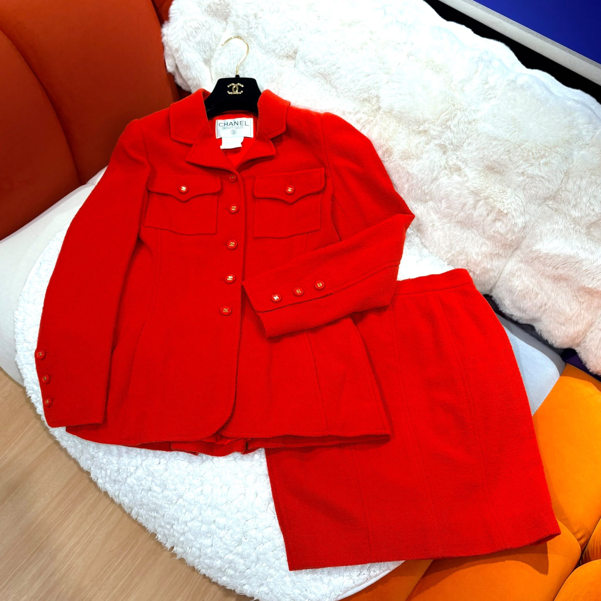 98%NEW二手CHANEL經典兩件式套裝 36碼  復古紅色羊絨 #香榭站正品