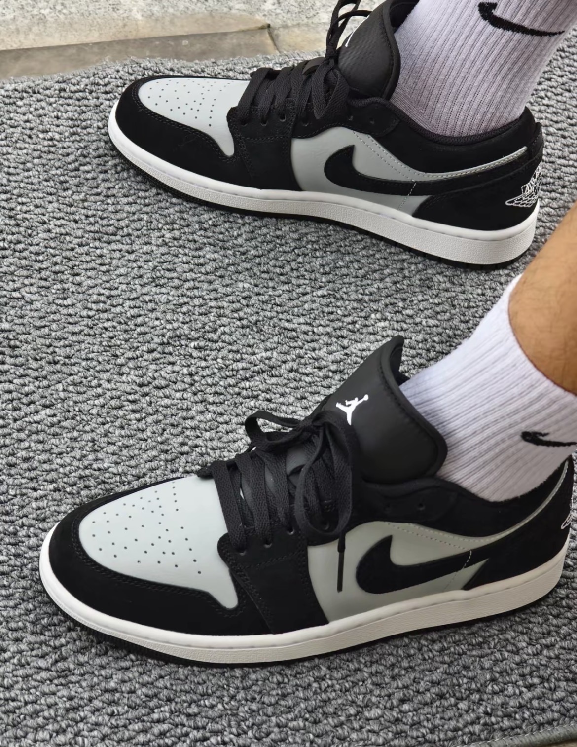 【逢甲 FUZZY】Air Jordan 1 Low Black Grey 麂皮 黑灰 553558-048