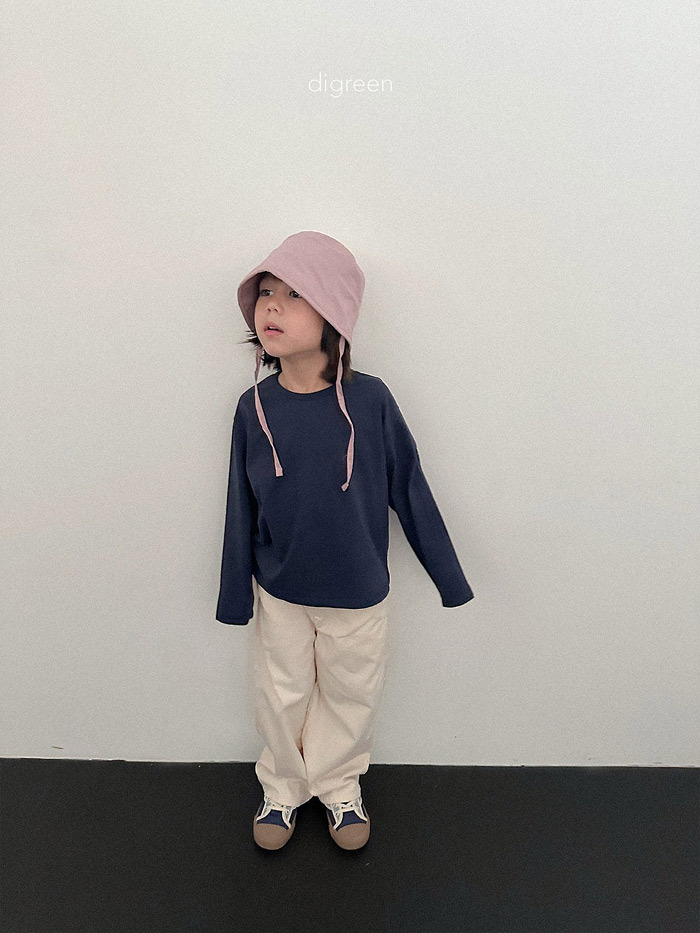 正韓秋Digreenkids 四色素色百搭上衣