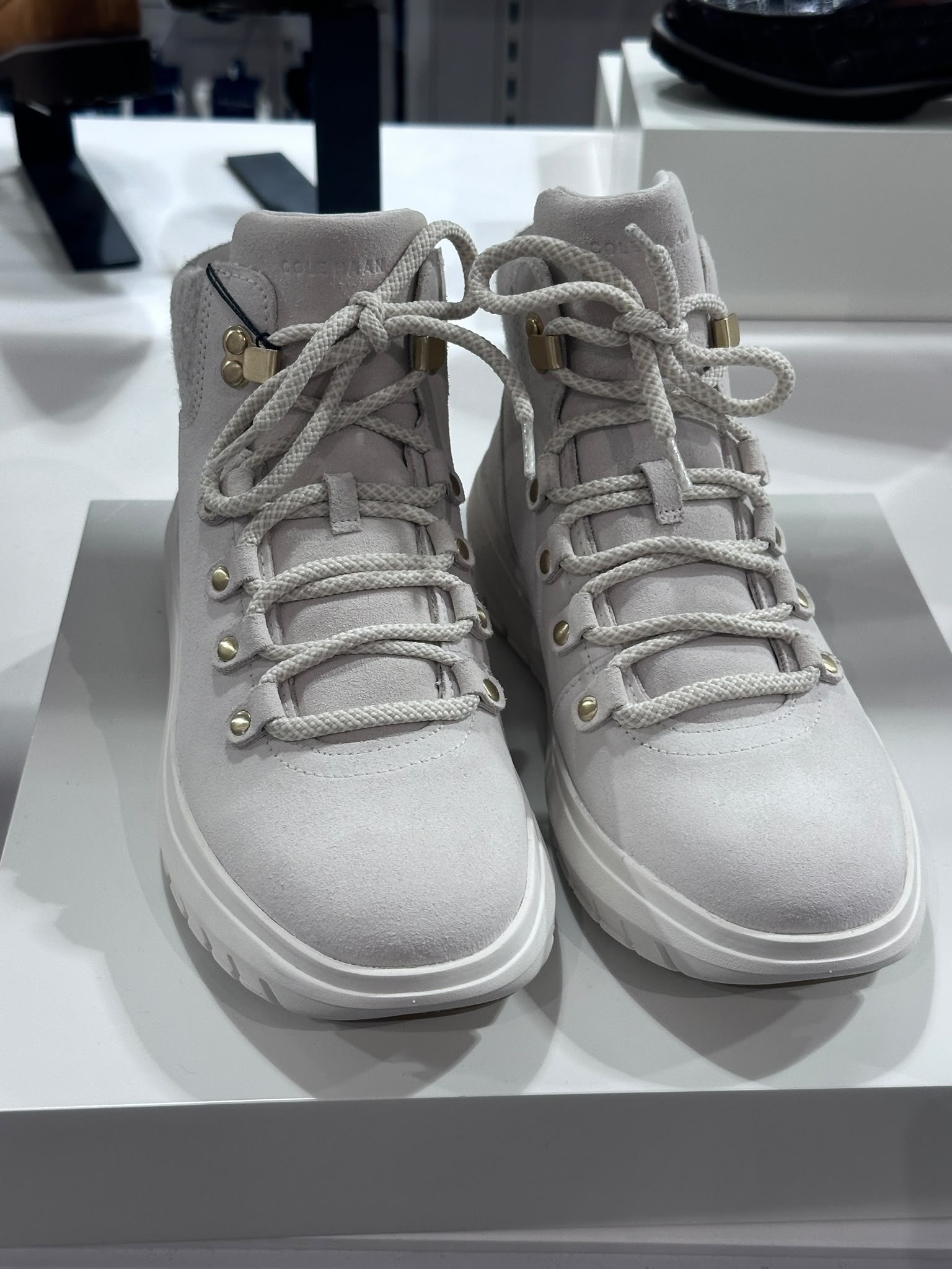 UN33 Cole Haan 女裝 象牙白麂皮防水綁帶短靴 Grand Raelyn Hiker Waterproof Boot