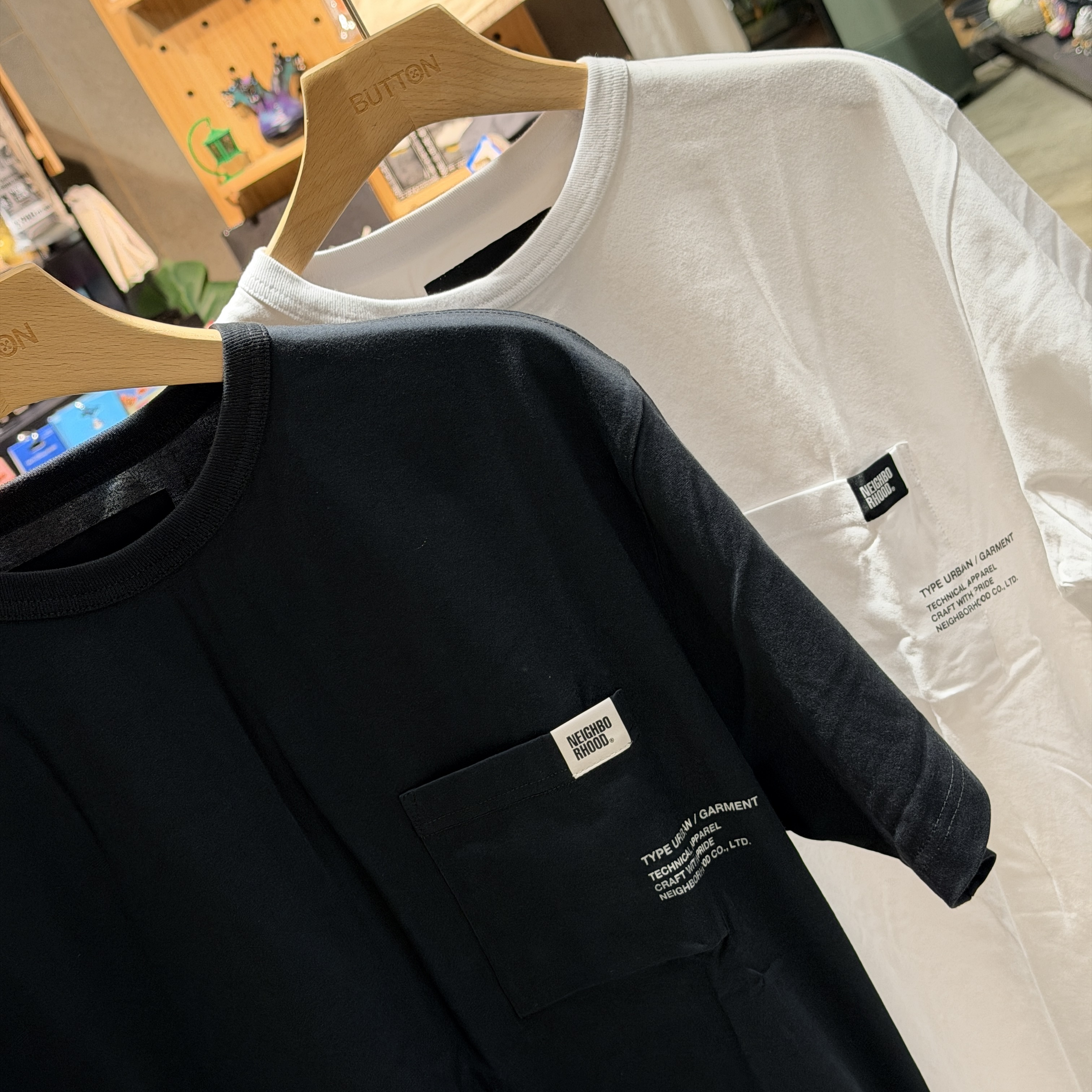 【現貨】Neighborhood 胸前口袋標籤文字 短tee 261BWNH-CSM01