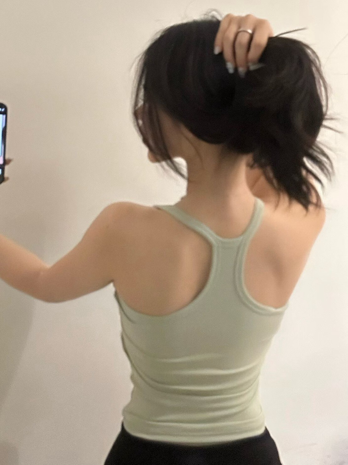 挖背低胸內搭BRA